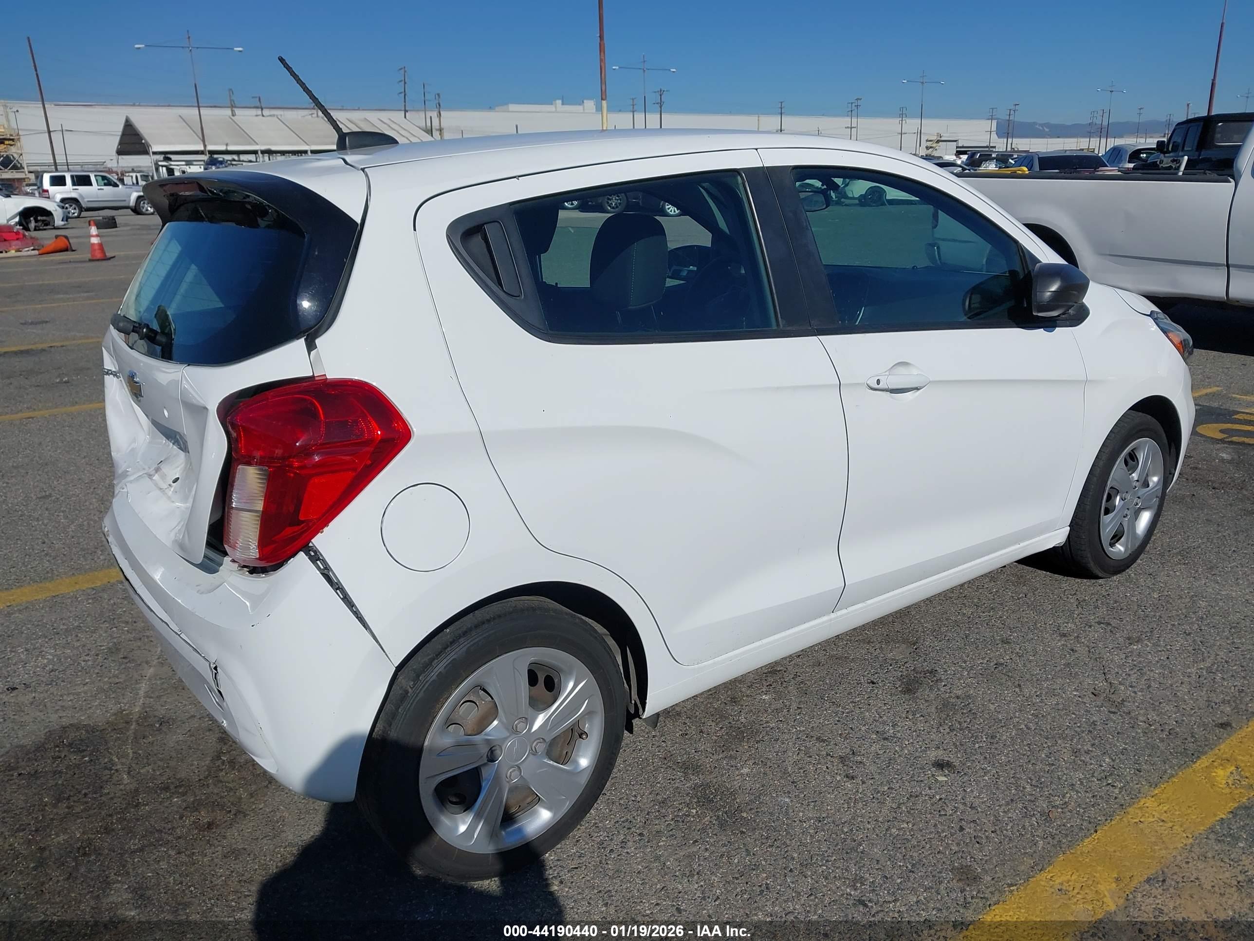 CHEVROLET SPARK image 4