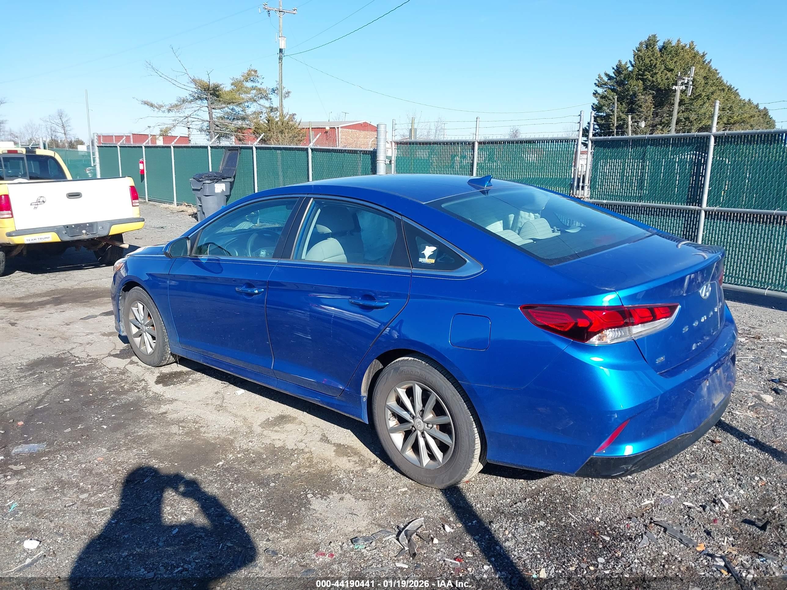 HYUNDAI SONATA image 3