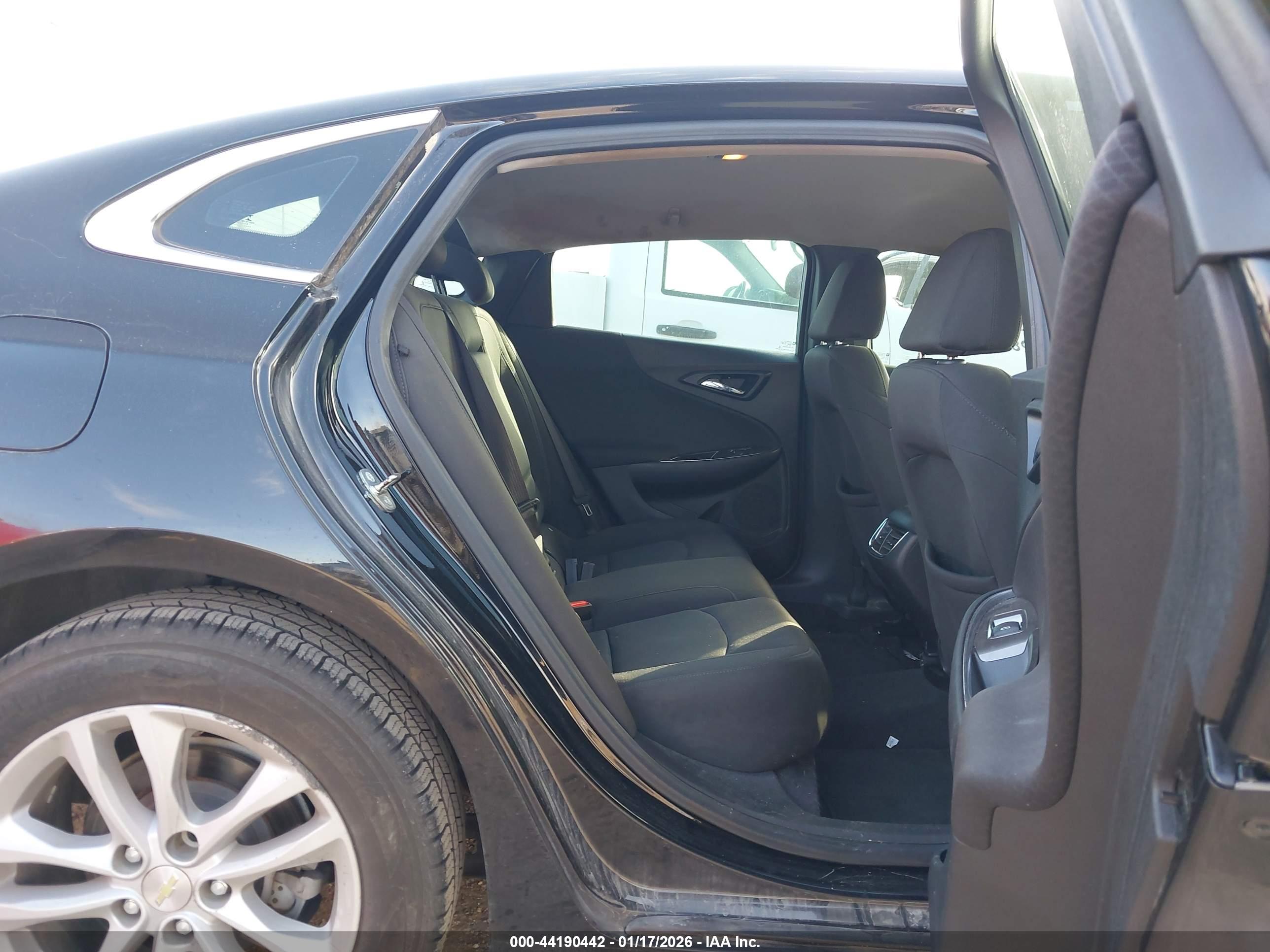 CHEVROLET MALIBU image 8