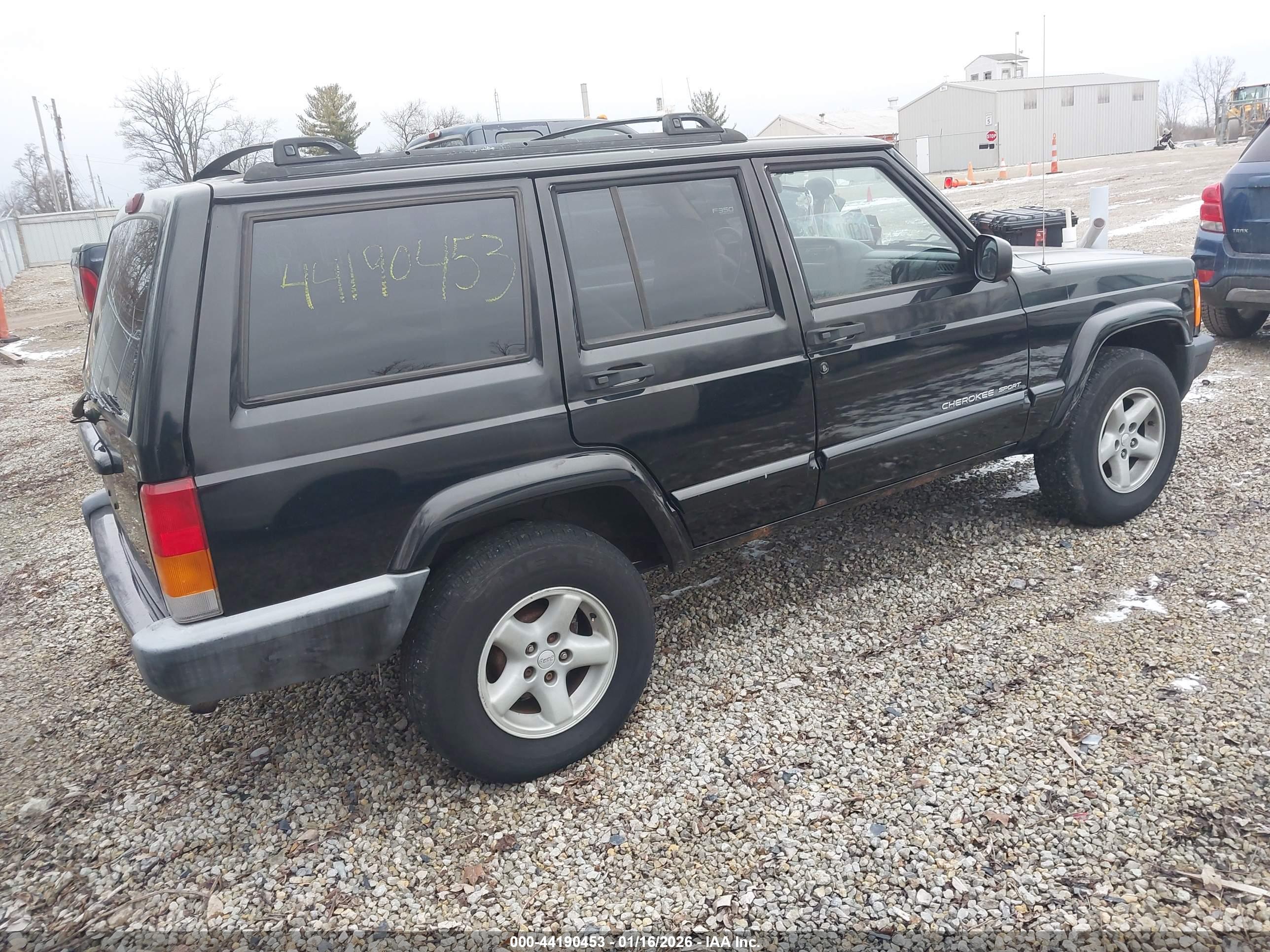 JEEP CHEROKEE image 4