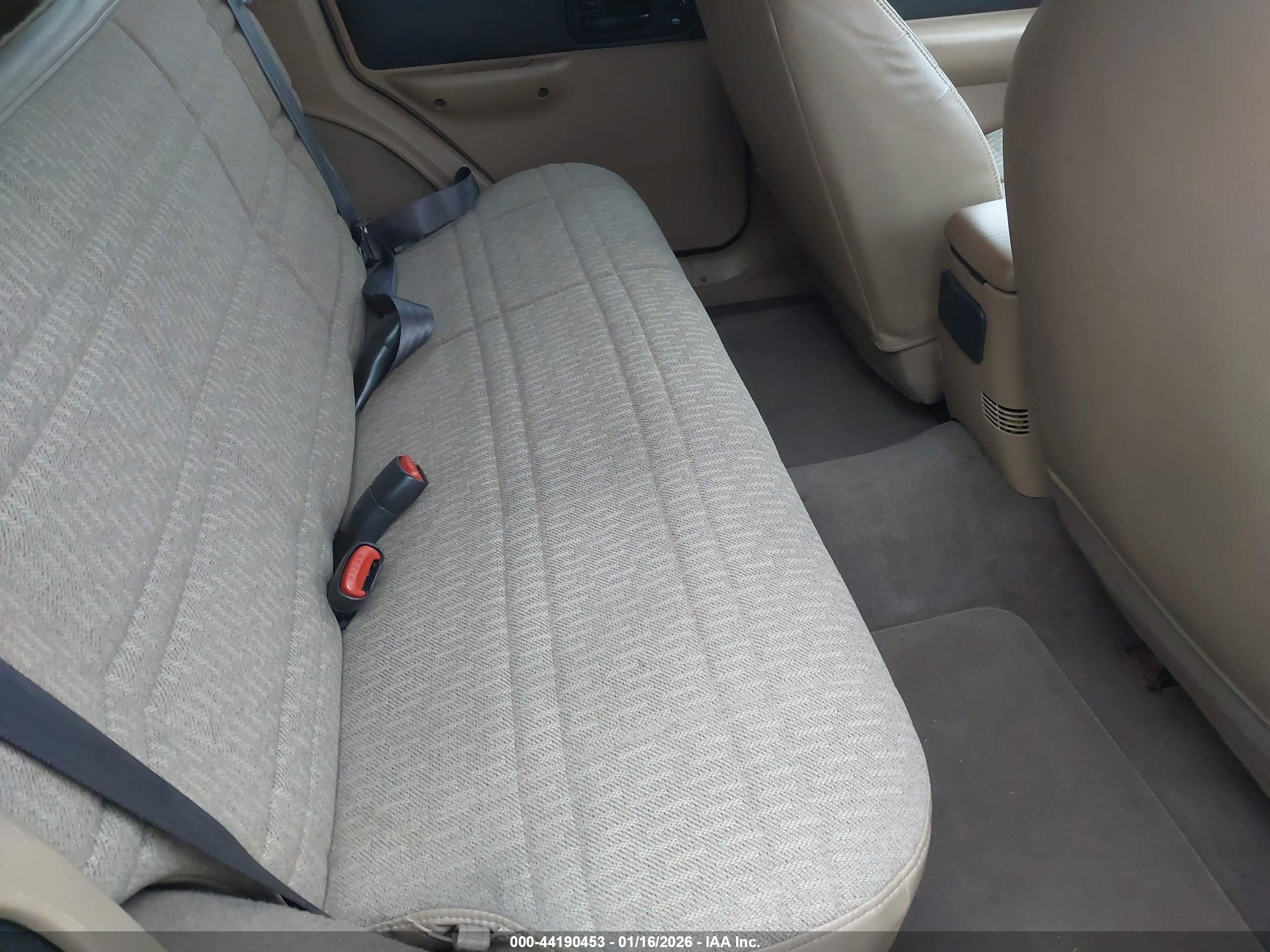 JEEP CHEROKEE image 8