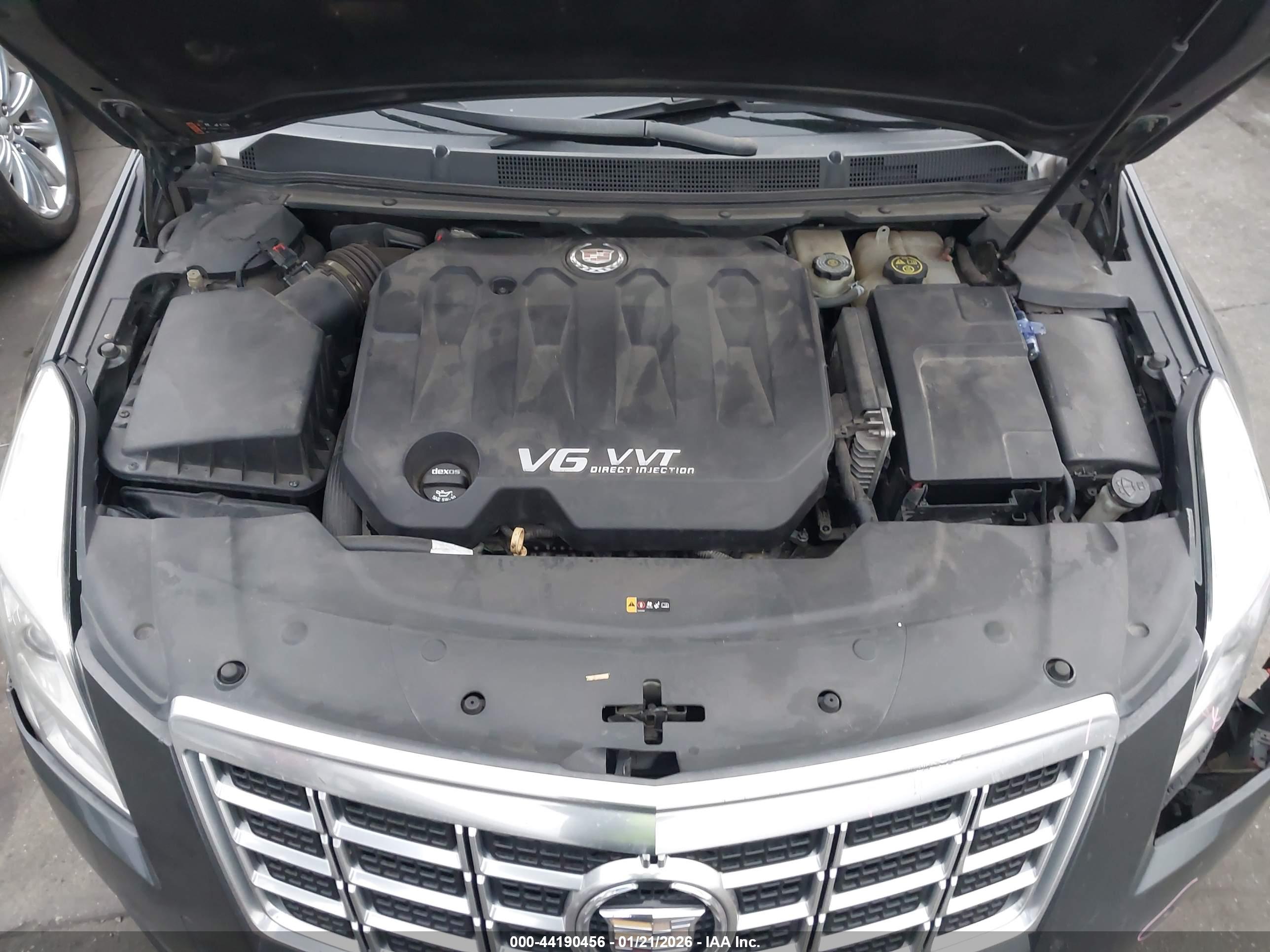CADILLAC XTS image 10