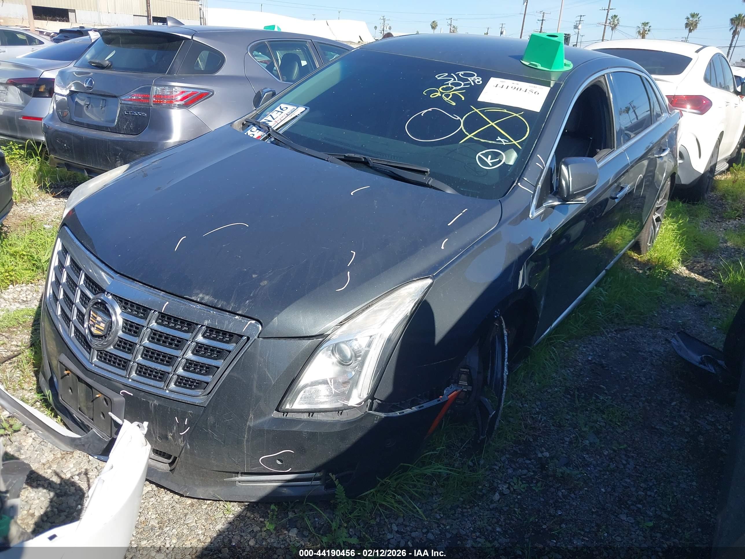 CADILLAC XTS image 2