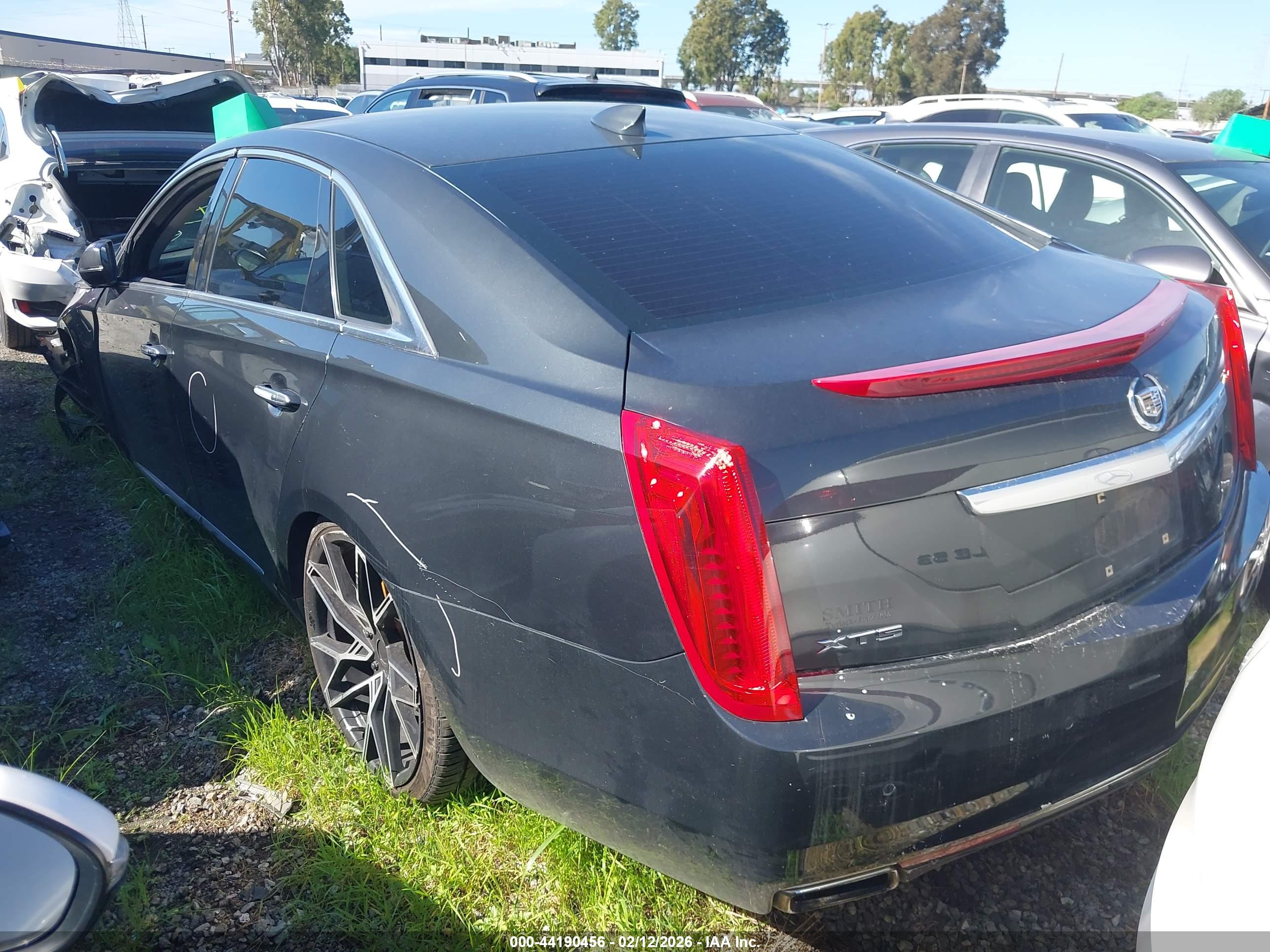 CADILLAC XTS image 3