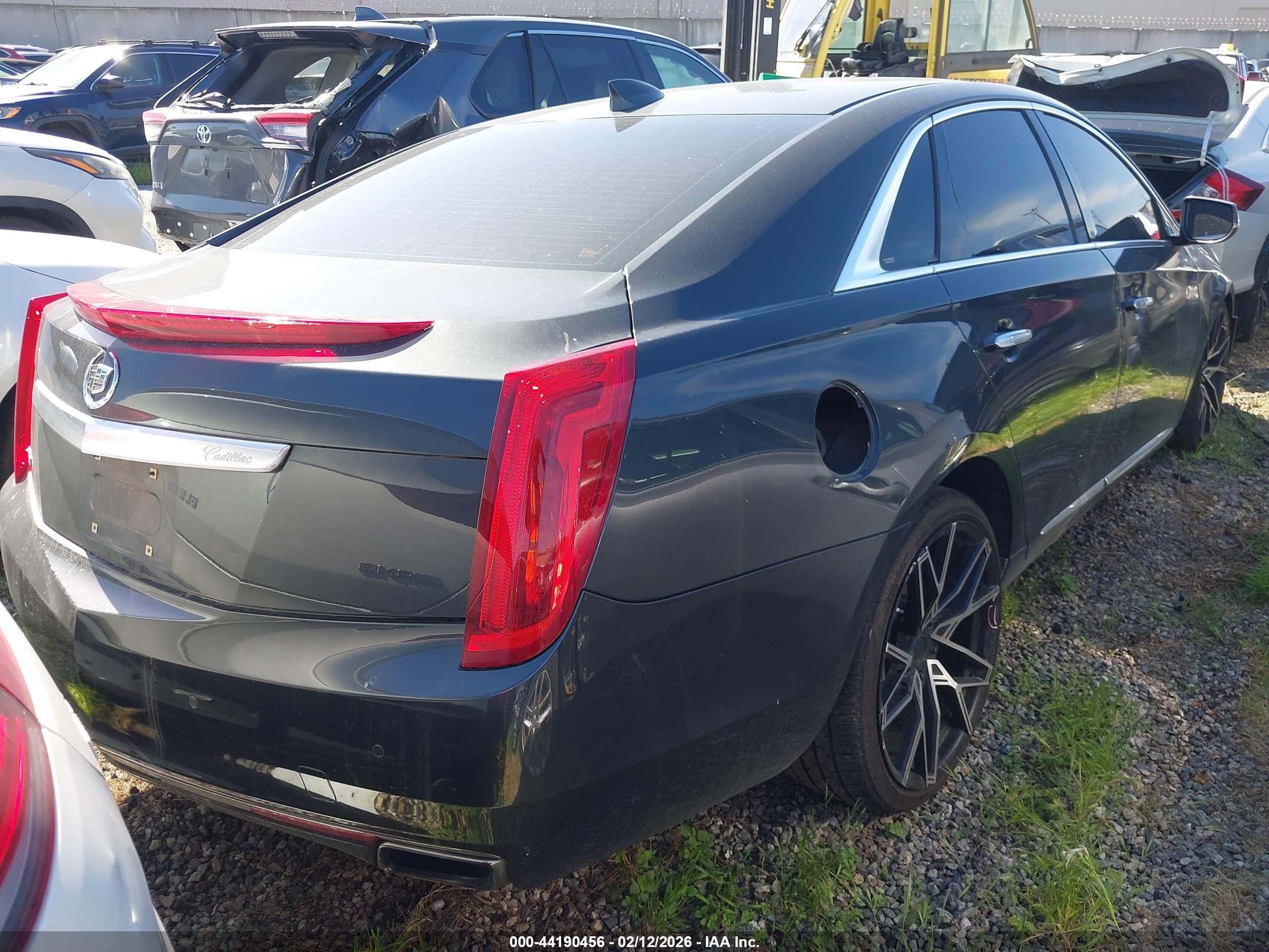 CADILLAC XTS image 4