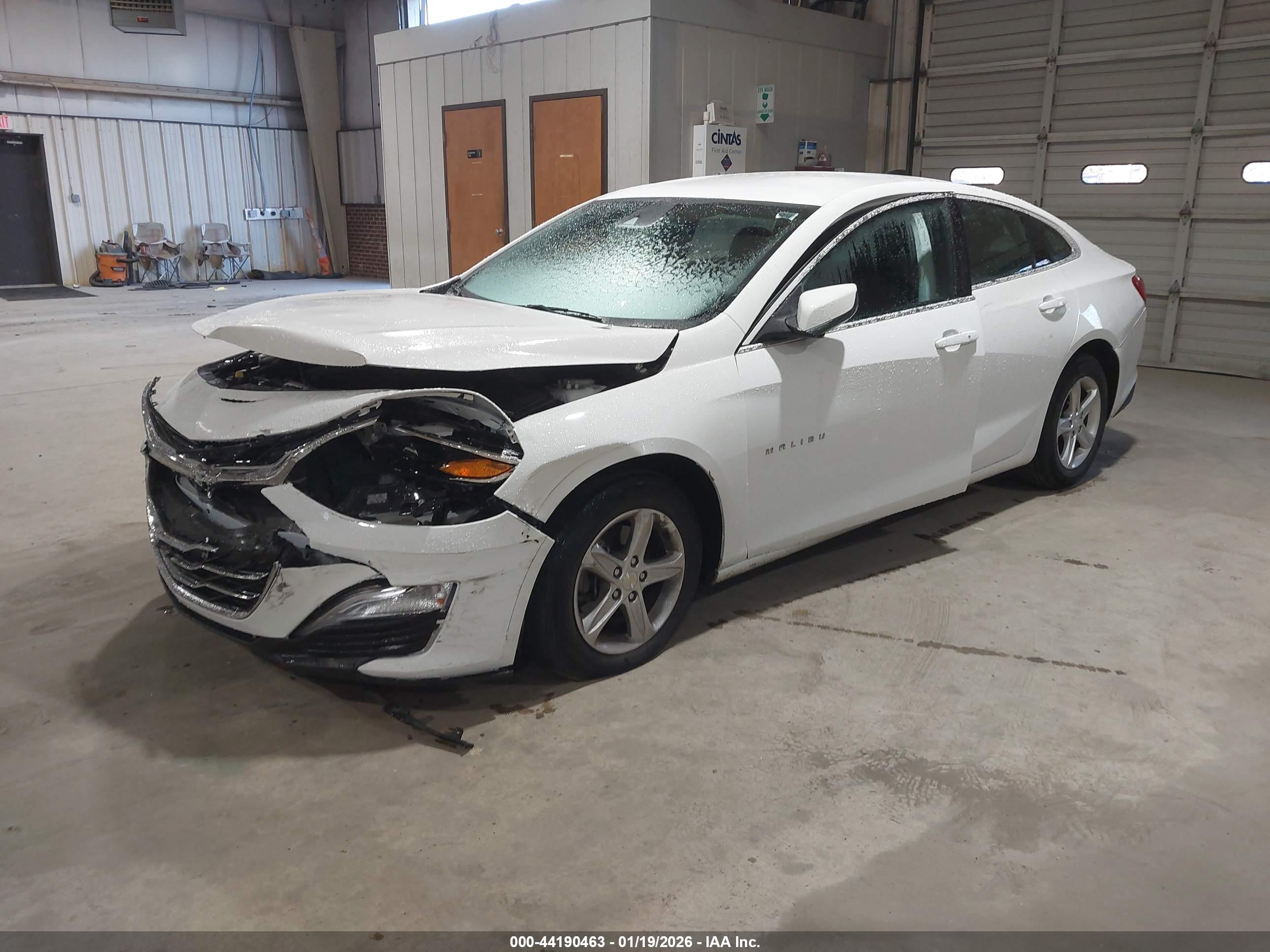 CHEVROLET MALIBU image 2