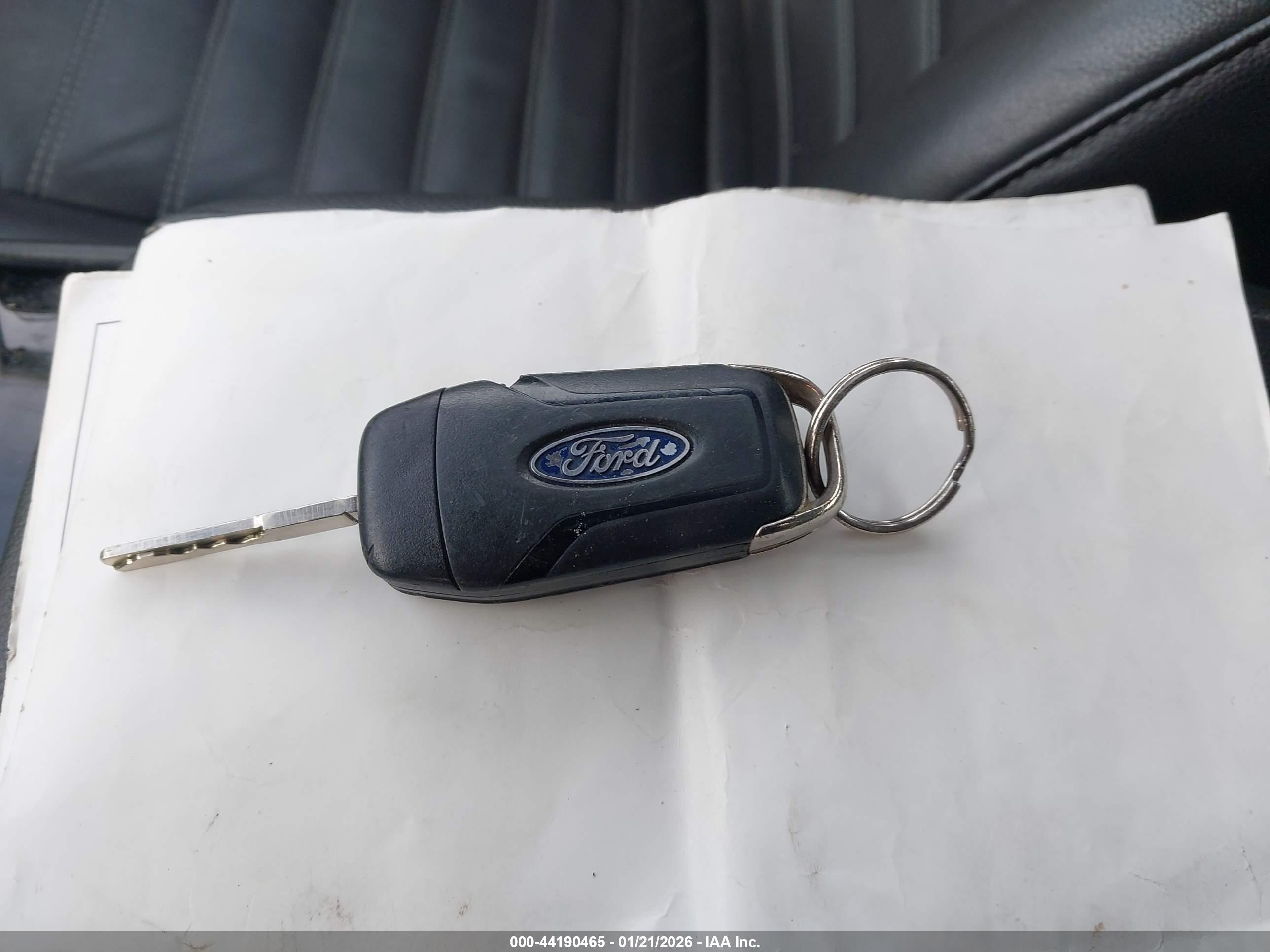 FORD FUSION image 11