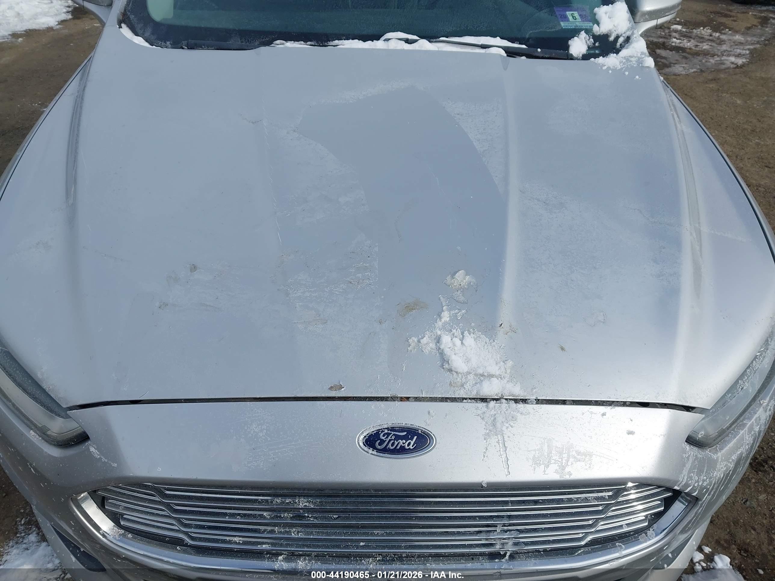 FORD FUSION image 6