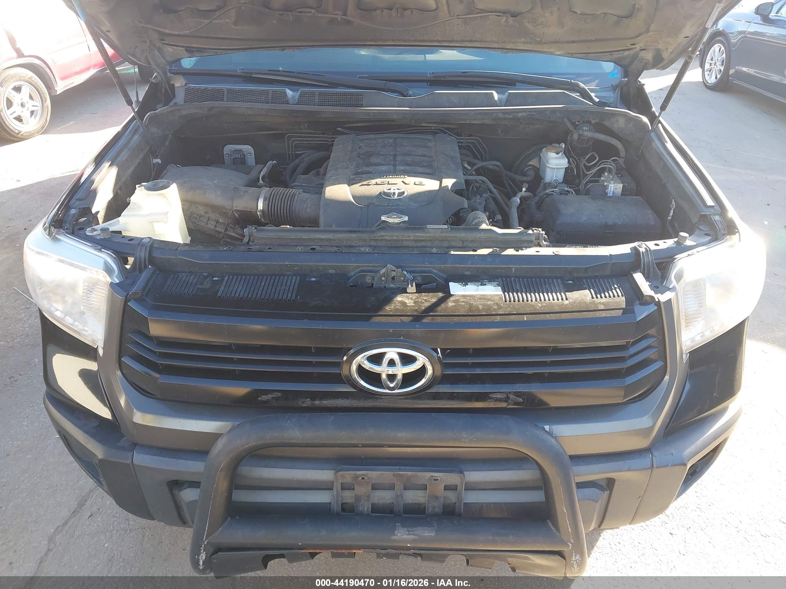 TOYOTA TUNDRA image 10