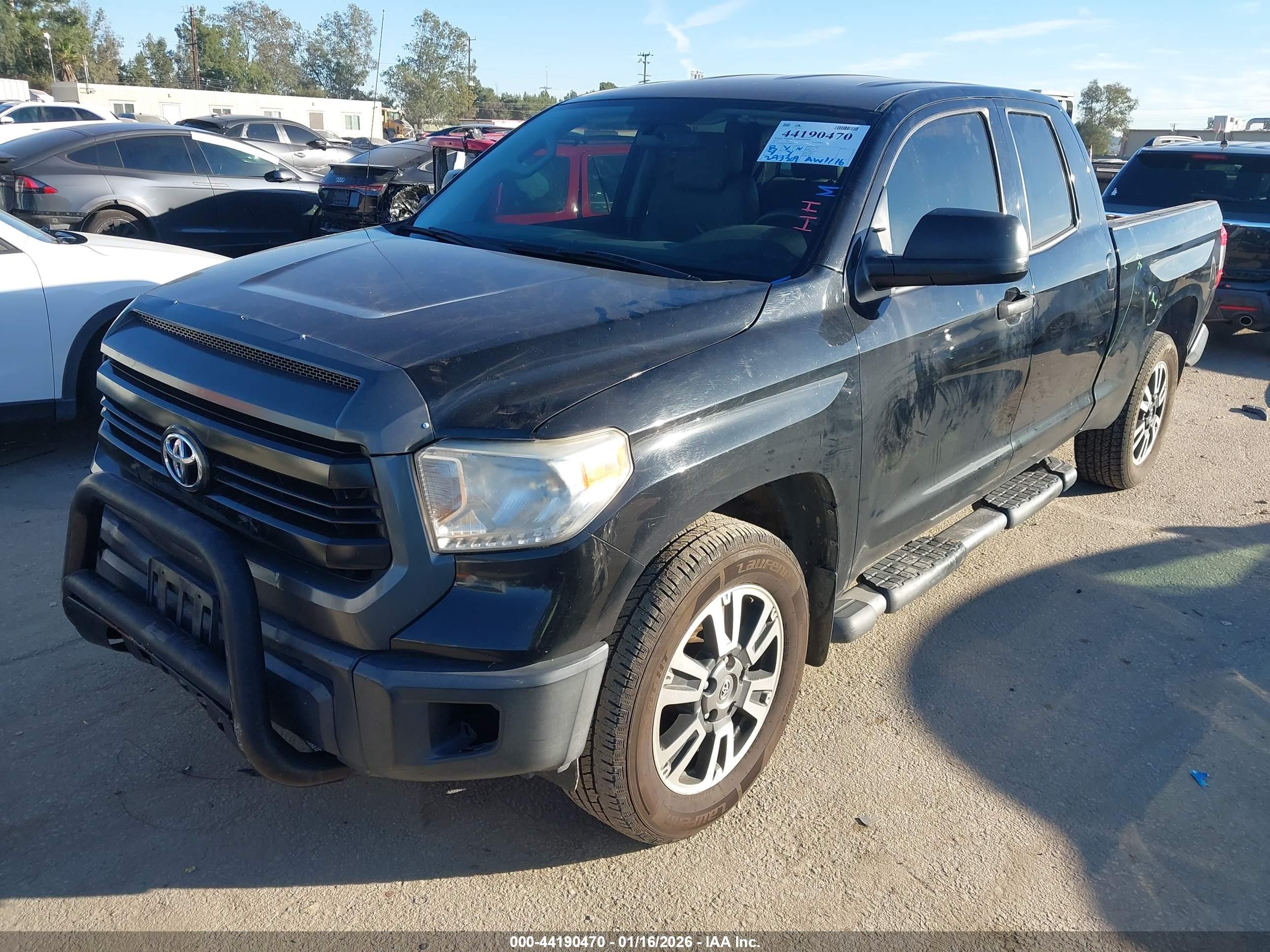 TOYOTA TUNDRA image 2