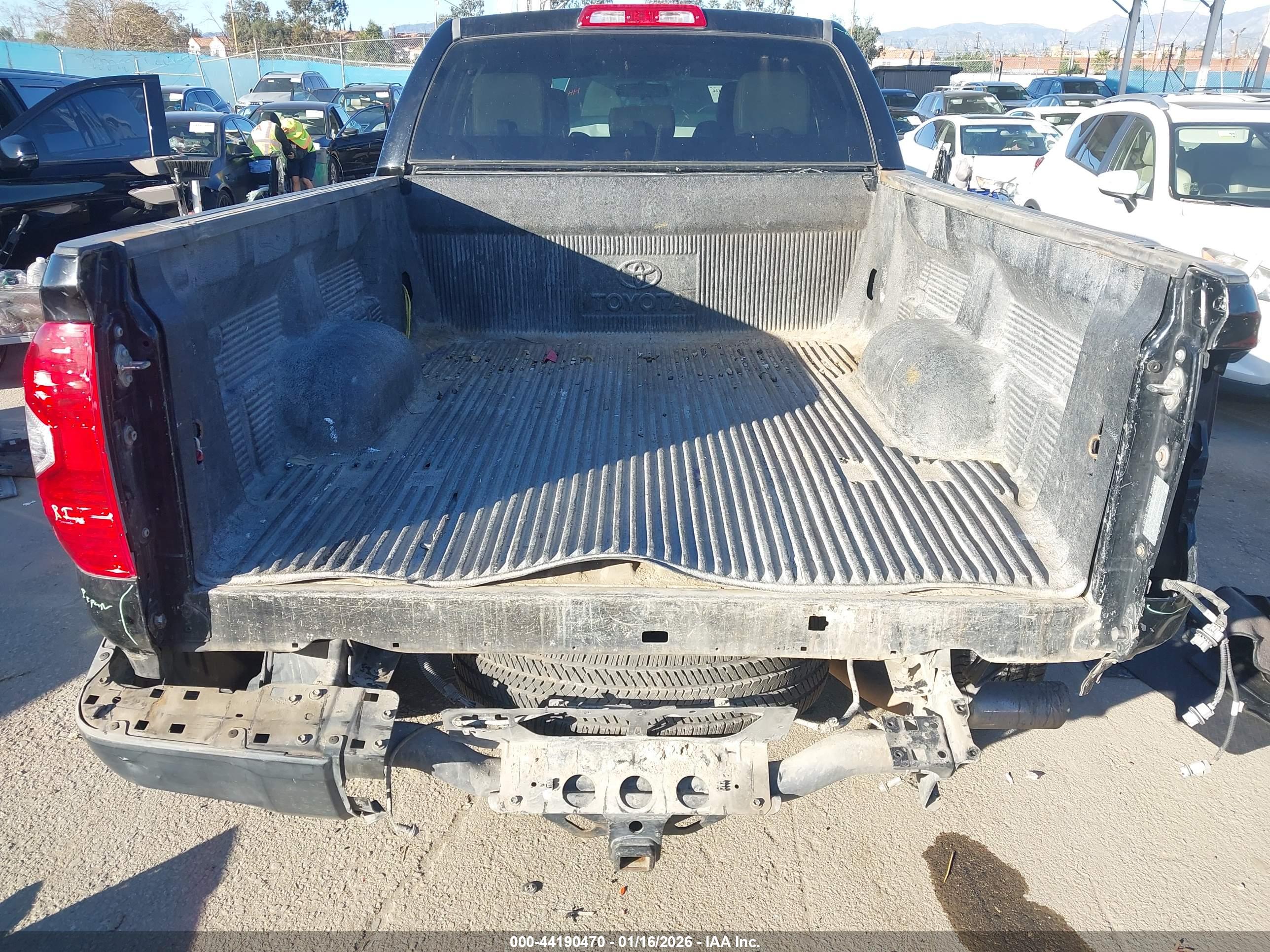 TOYOTA TUNDRA image 6