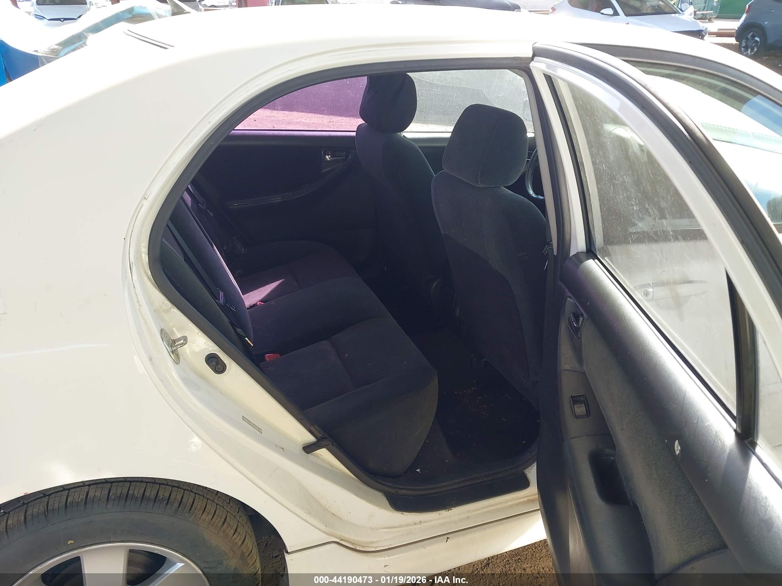 TOYOTA COROLLA image 8