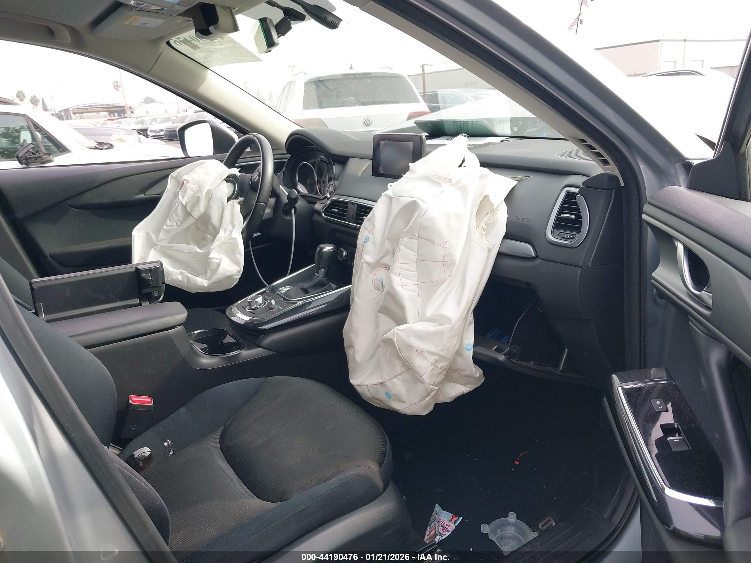 MAZDA CX-9 image 5