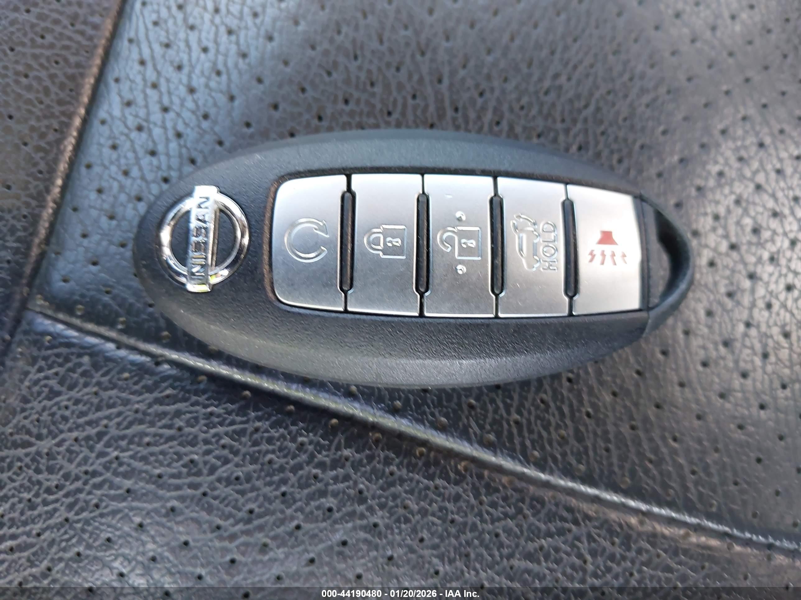 NISSAN ROGUE image 11