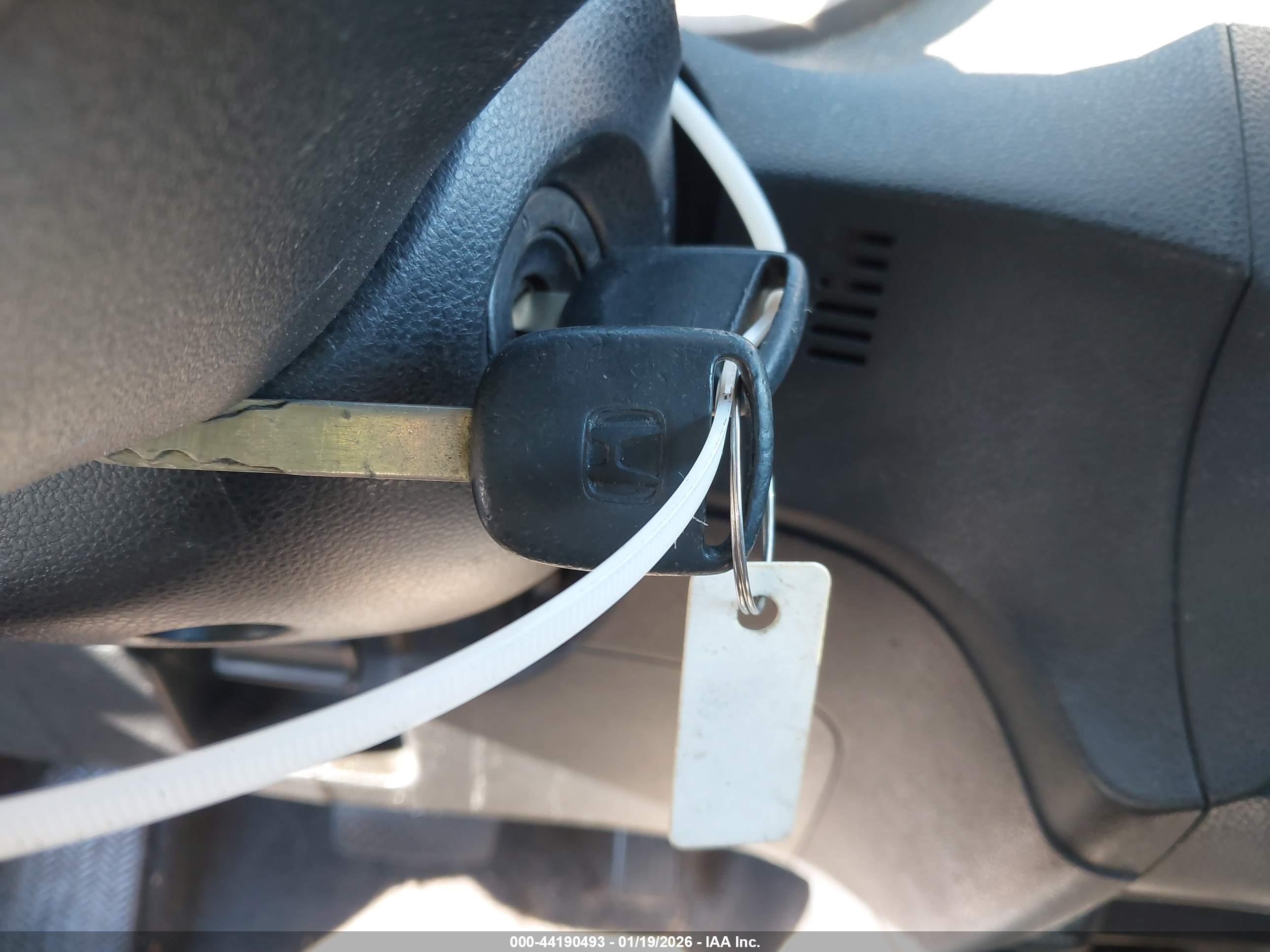 HONDA FIT image 11