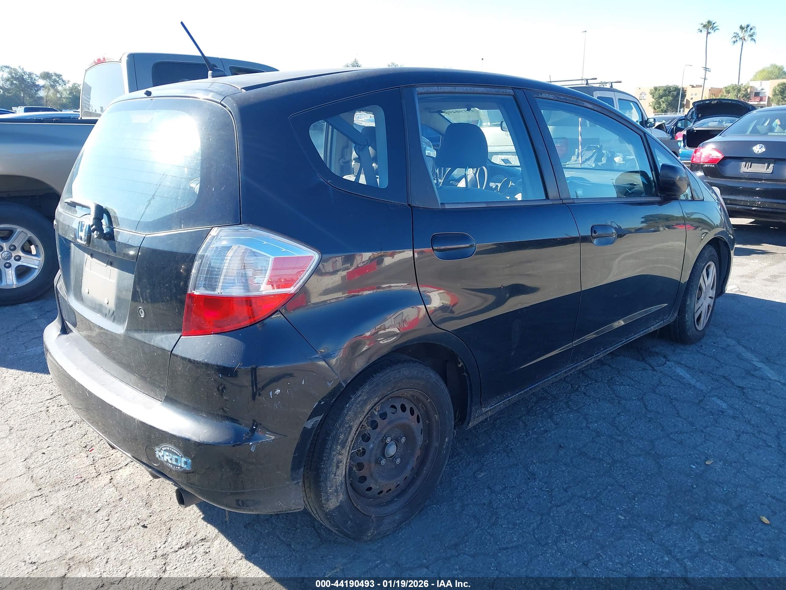 HONDA FIT image 4