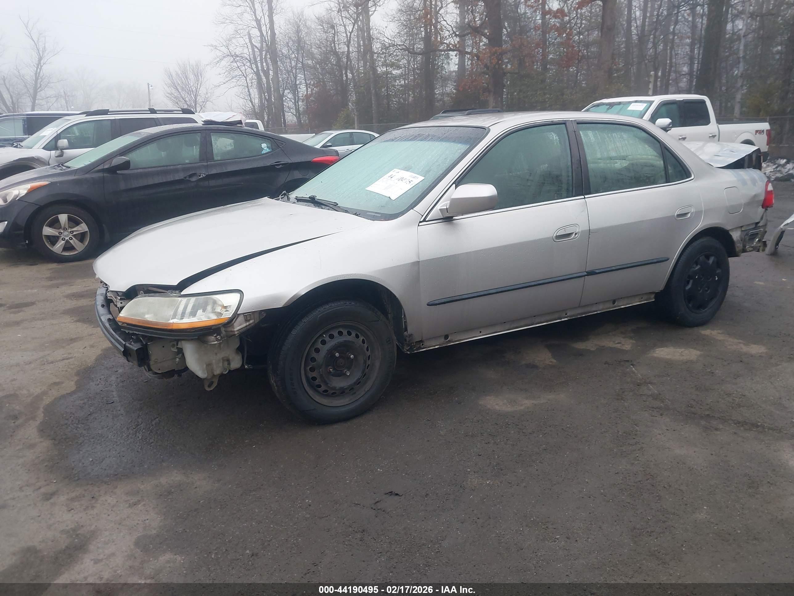 HONDA ACCORD image 2