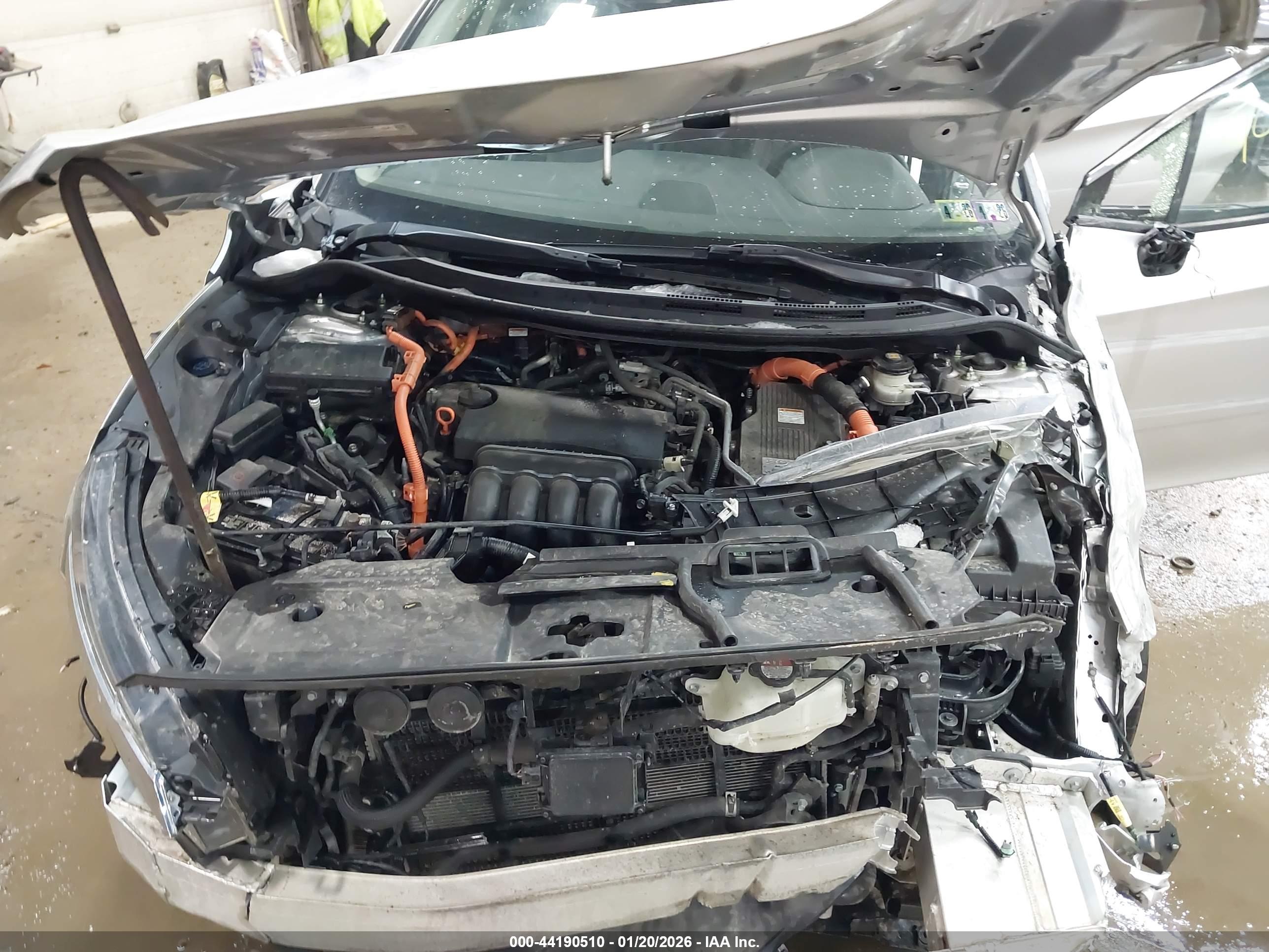 HONDA CLARITY image 10