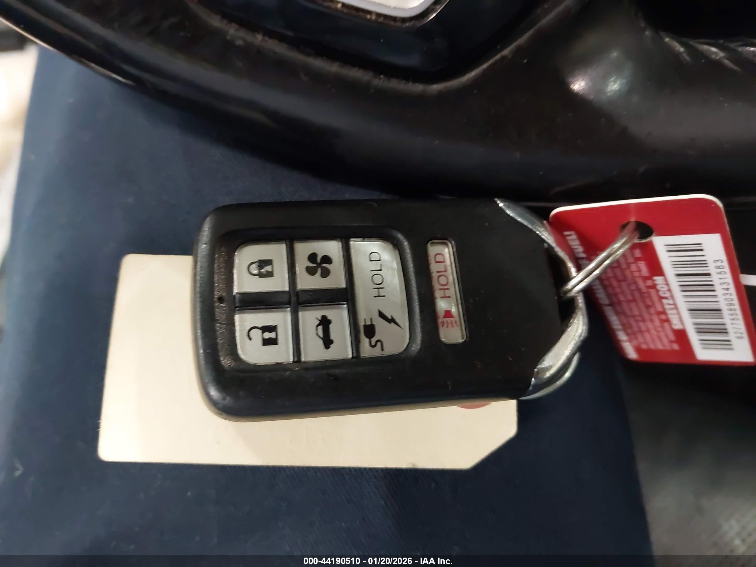 HONDA CLARITY image 11