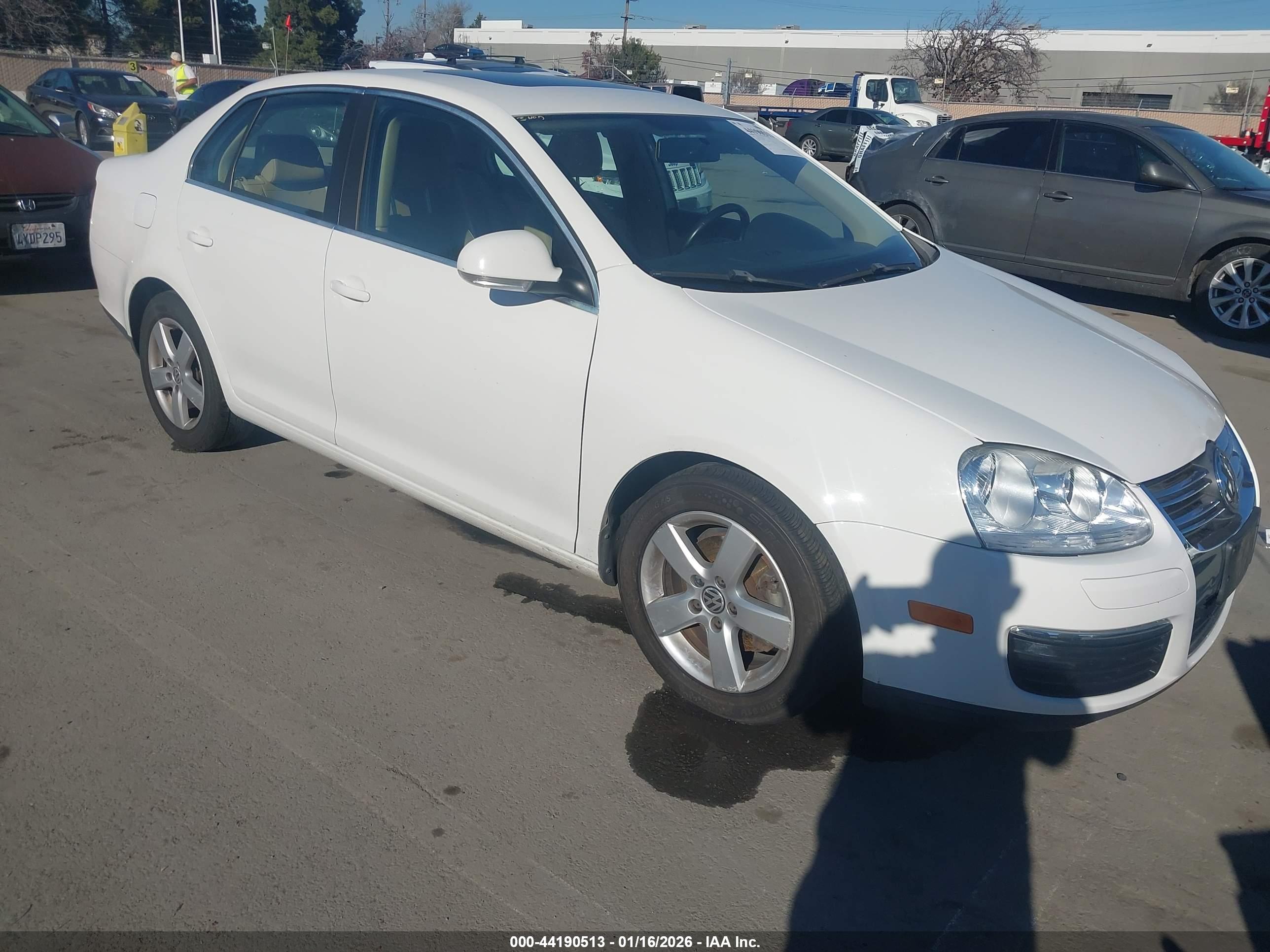 VOLKSWAGEN JETTA image 6