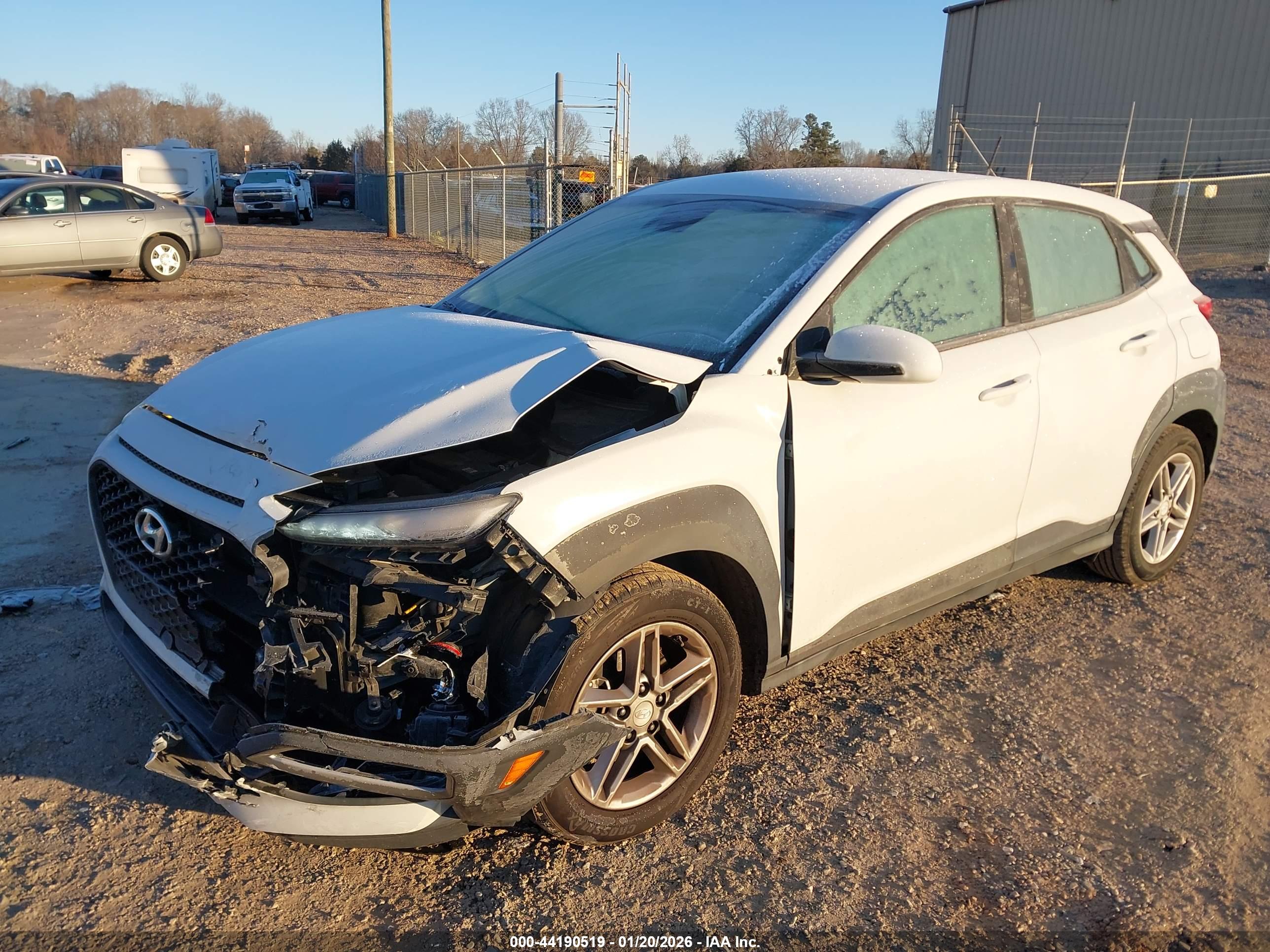 HYUNDAI KONA image 2