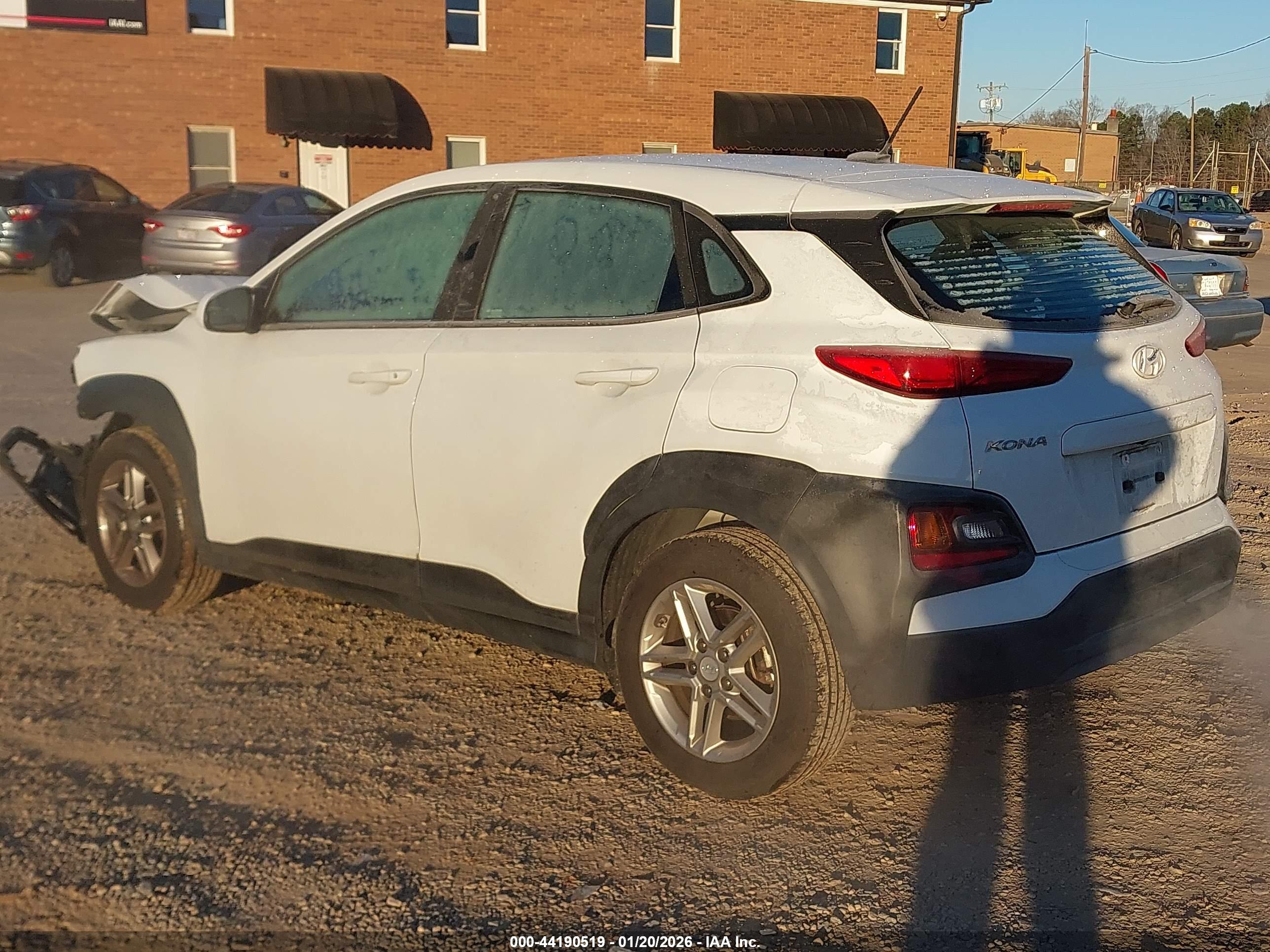 HYUNDAI KONA image 3