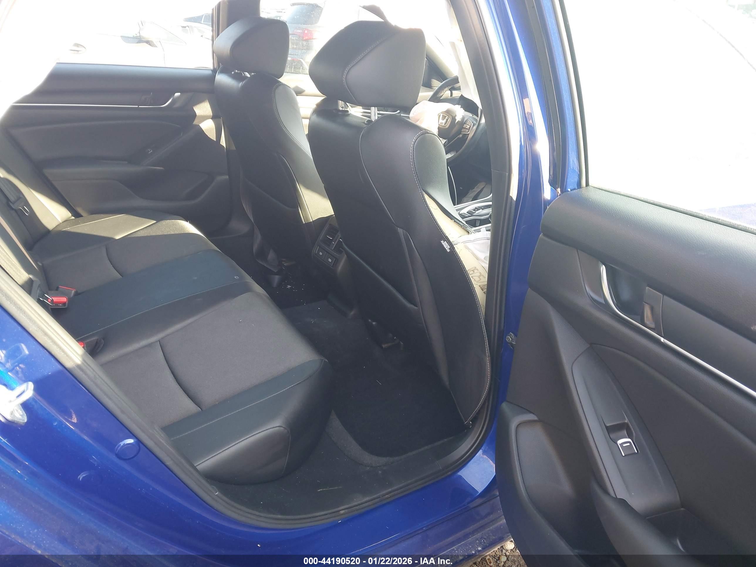 HONDA ACCORD image 8