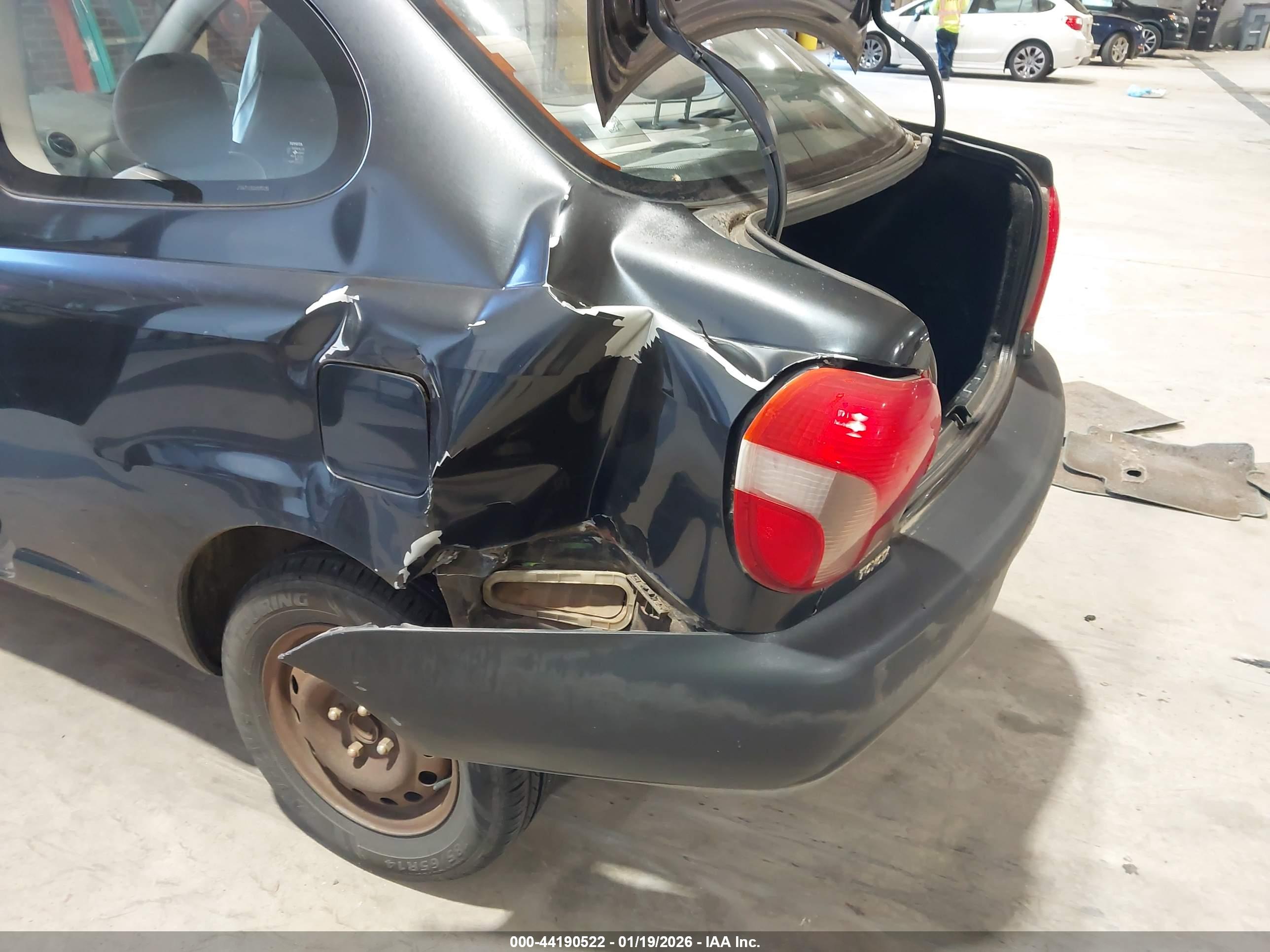 TOYOTA ECHO image 6