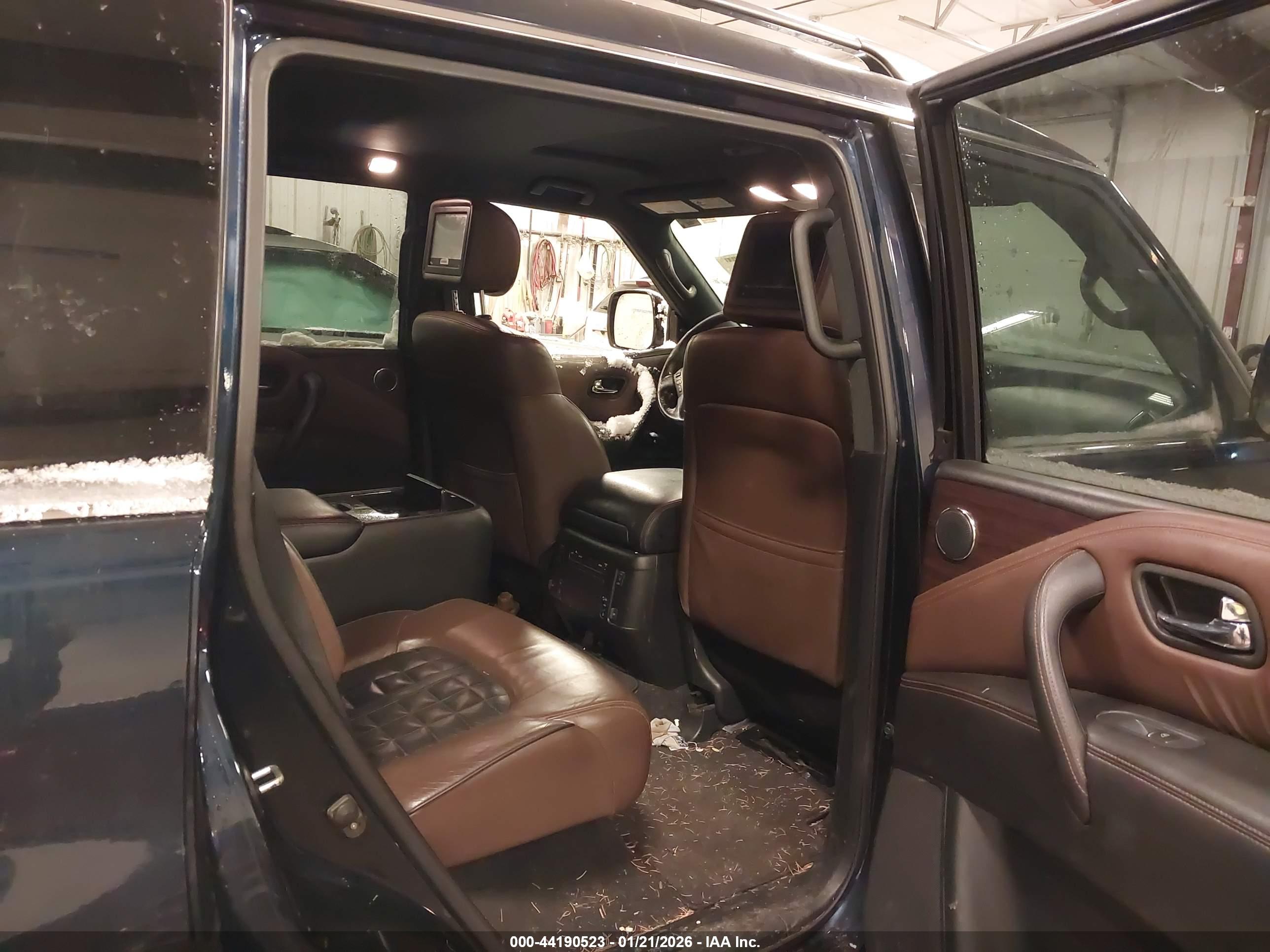 NISSAN ARMADA image 8