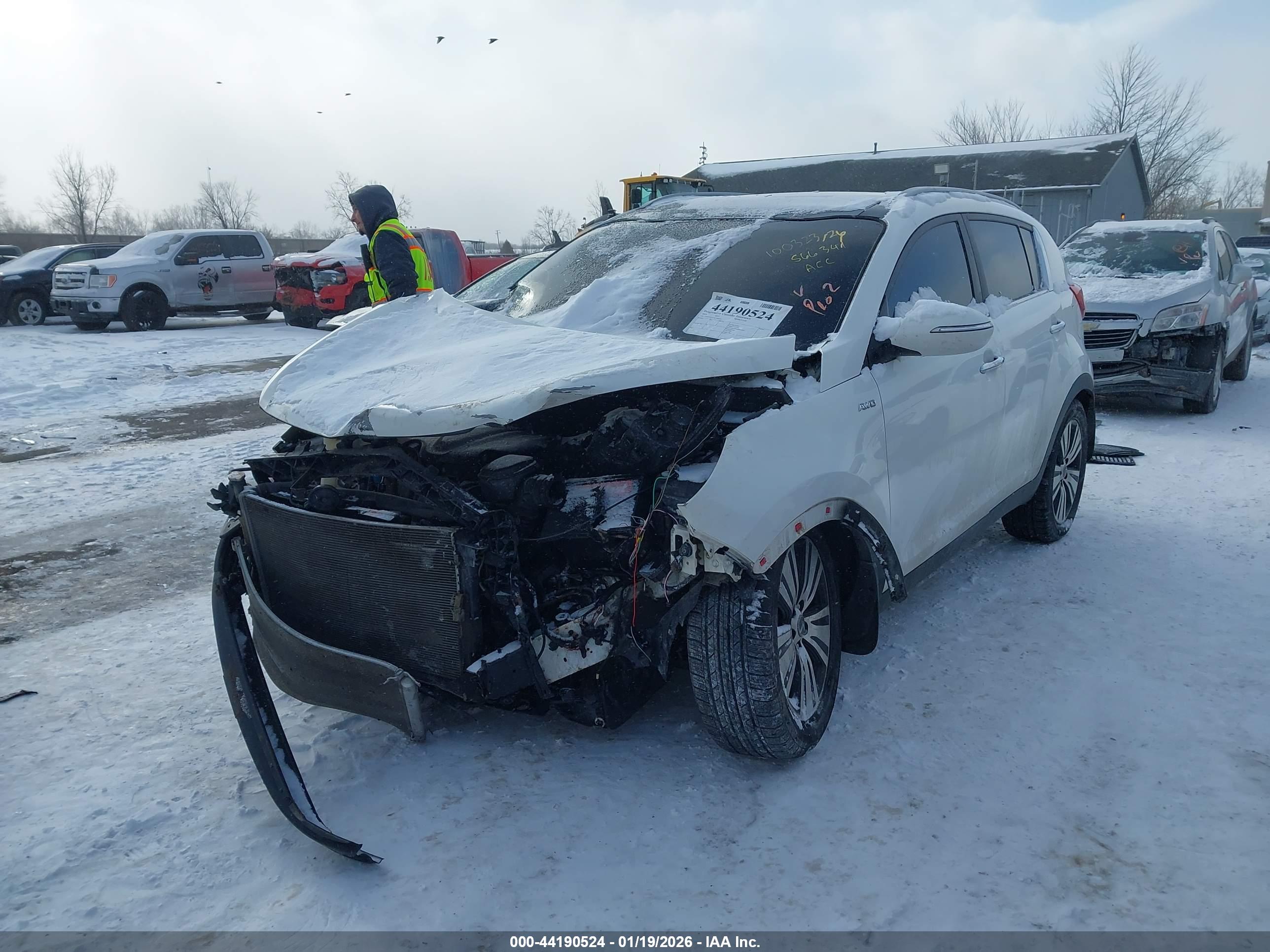 KIA SPORTAGE image 2
