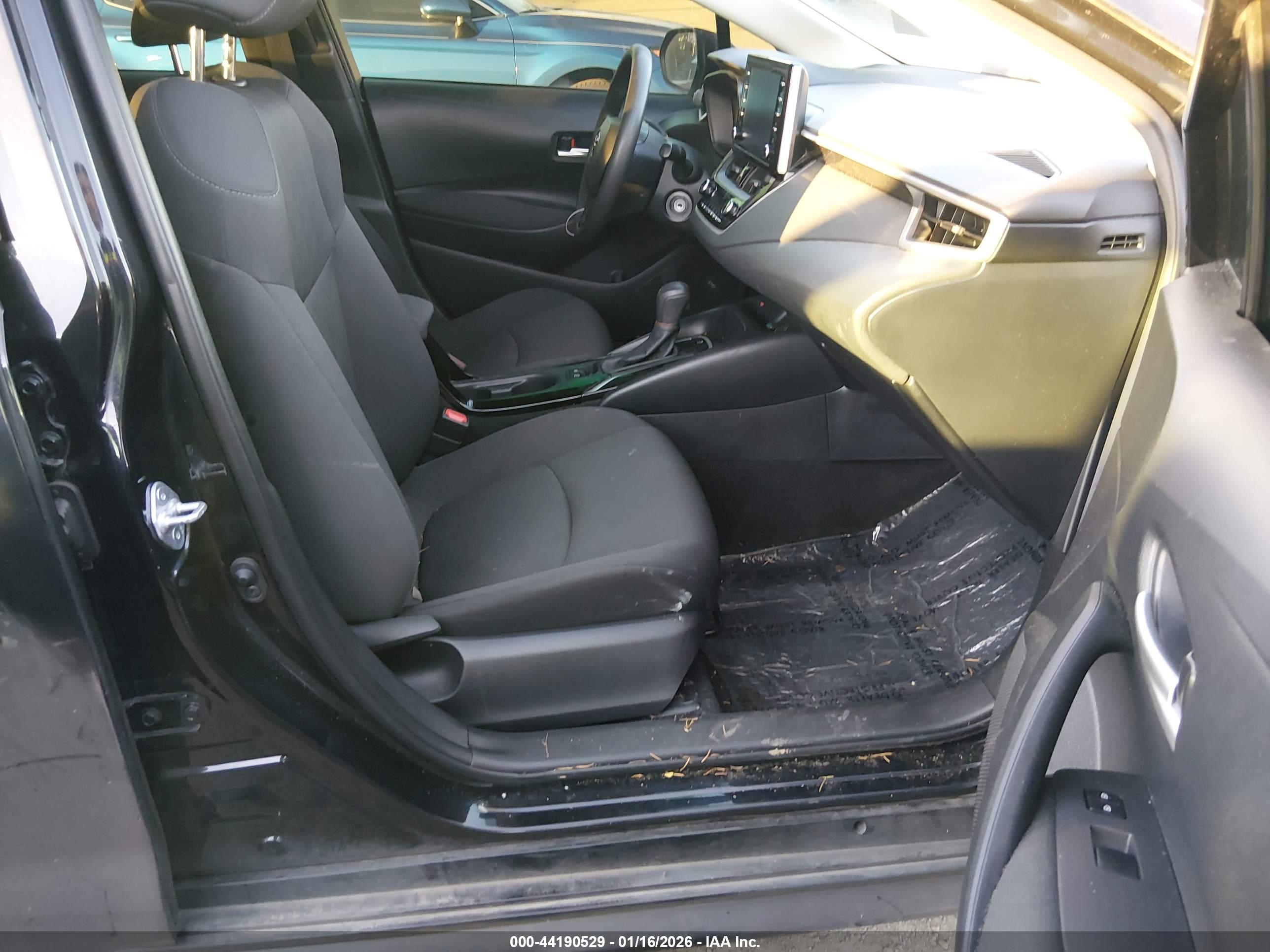 TOYOTA COROLLA image 5