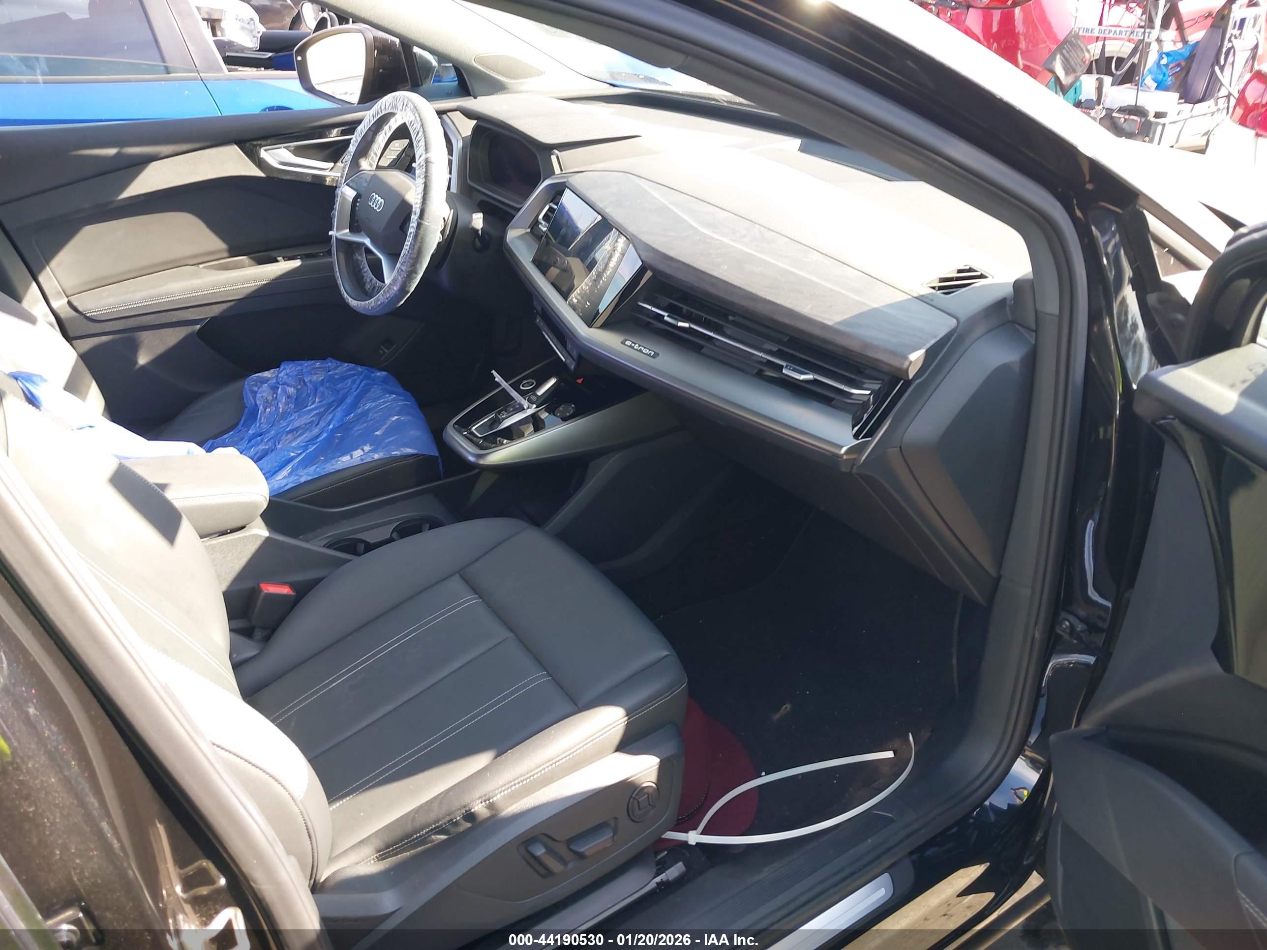 AUDI Q4 image 5