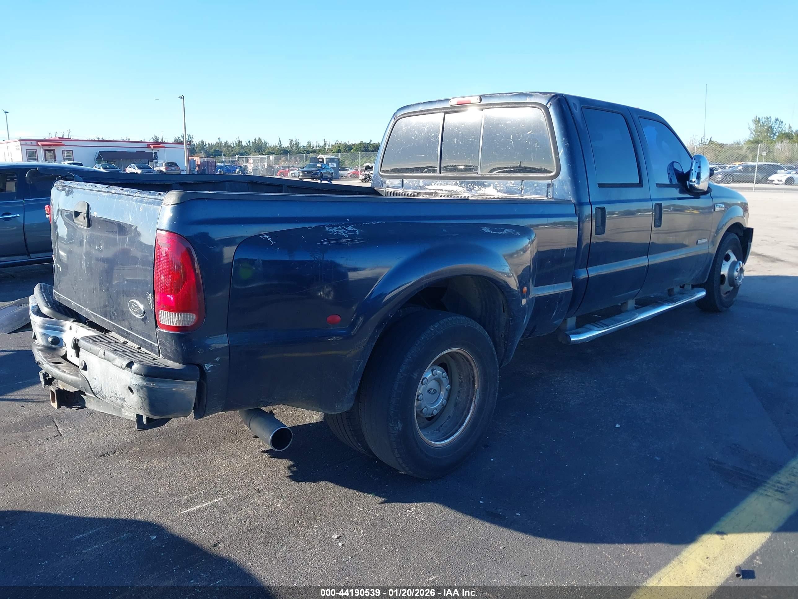 FORD F-350 image 4