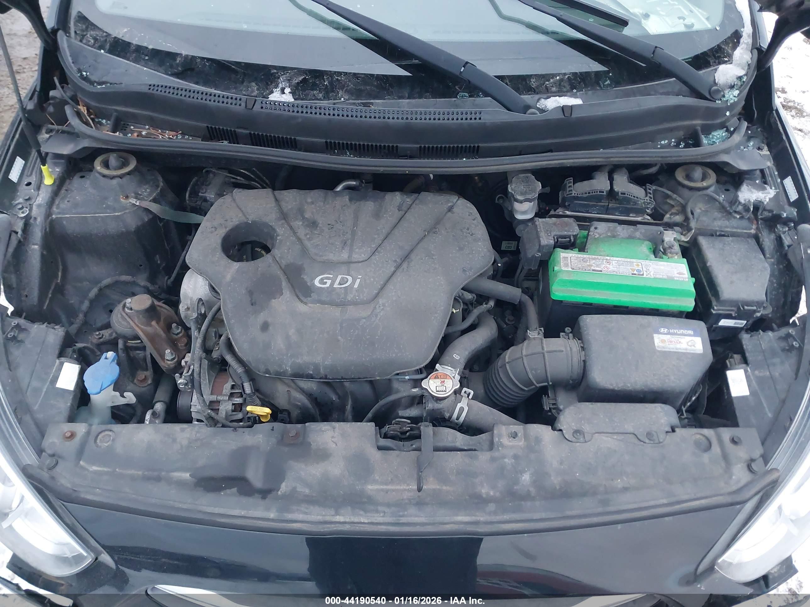HYUNDAI ACCENT image 10