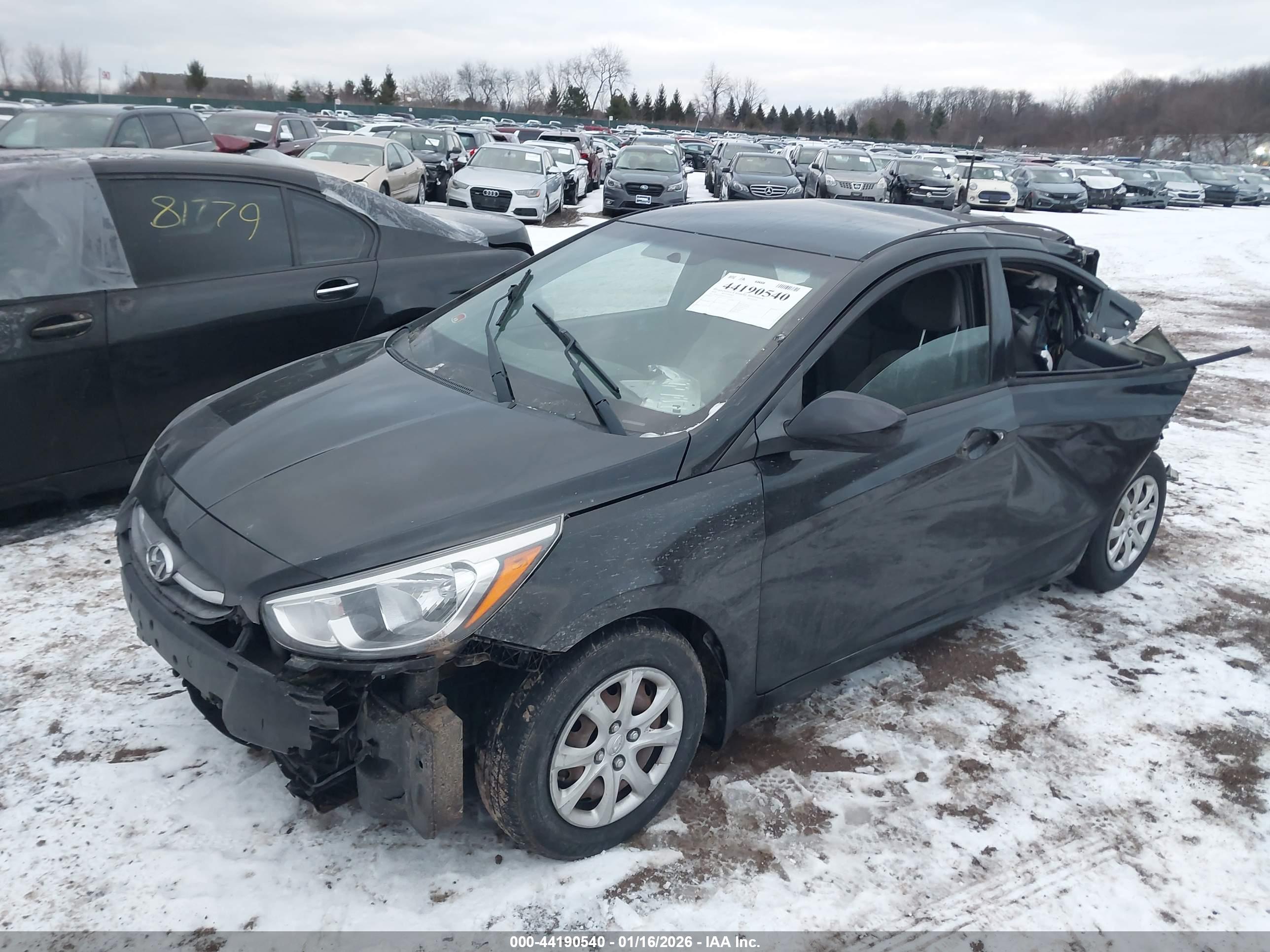 HYUNDAI ACCENT image 2