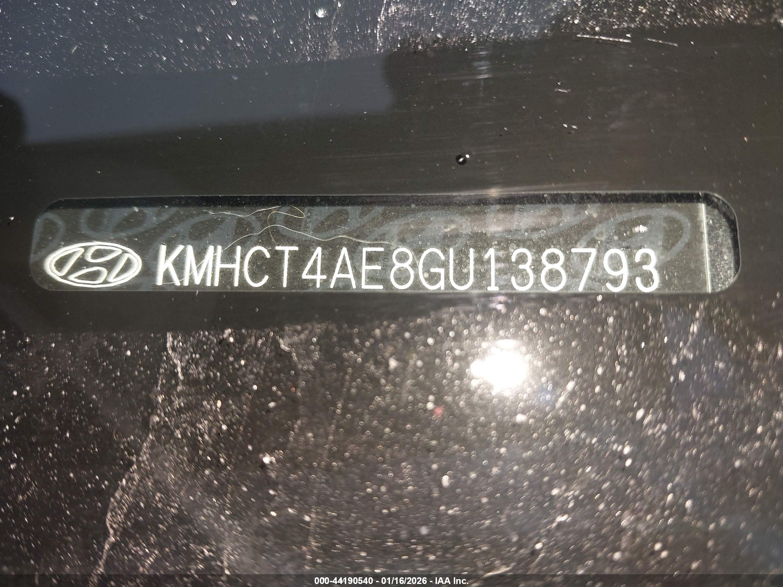 HYUNDAI ACCENT image 9