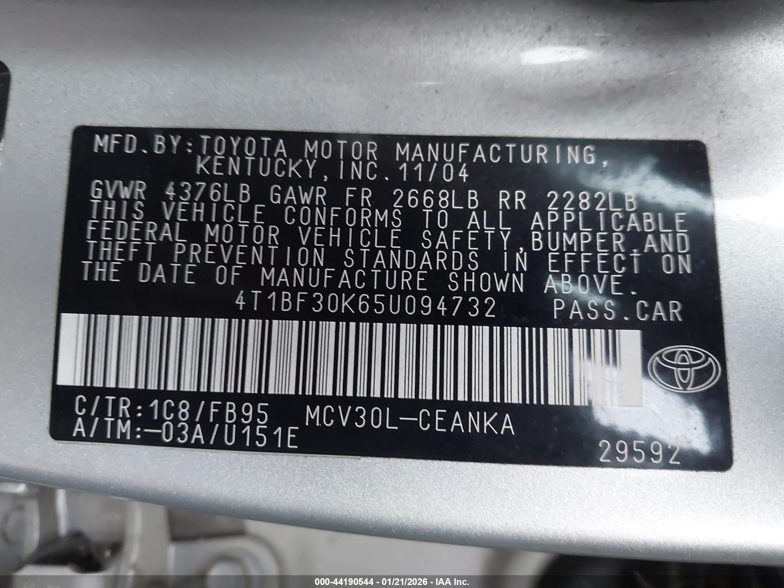 TOYOTA CAMRY image 9