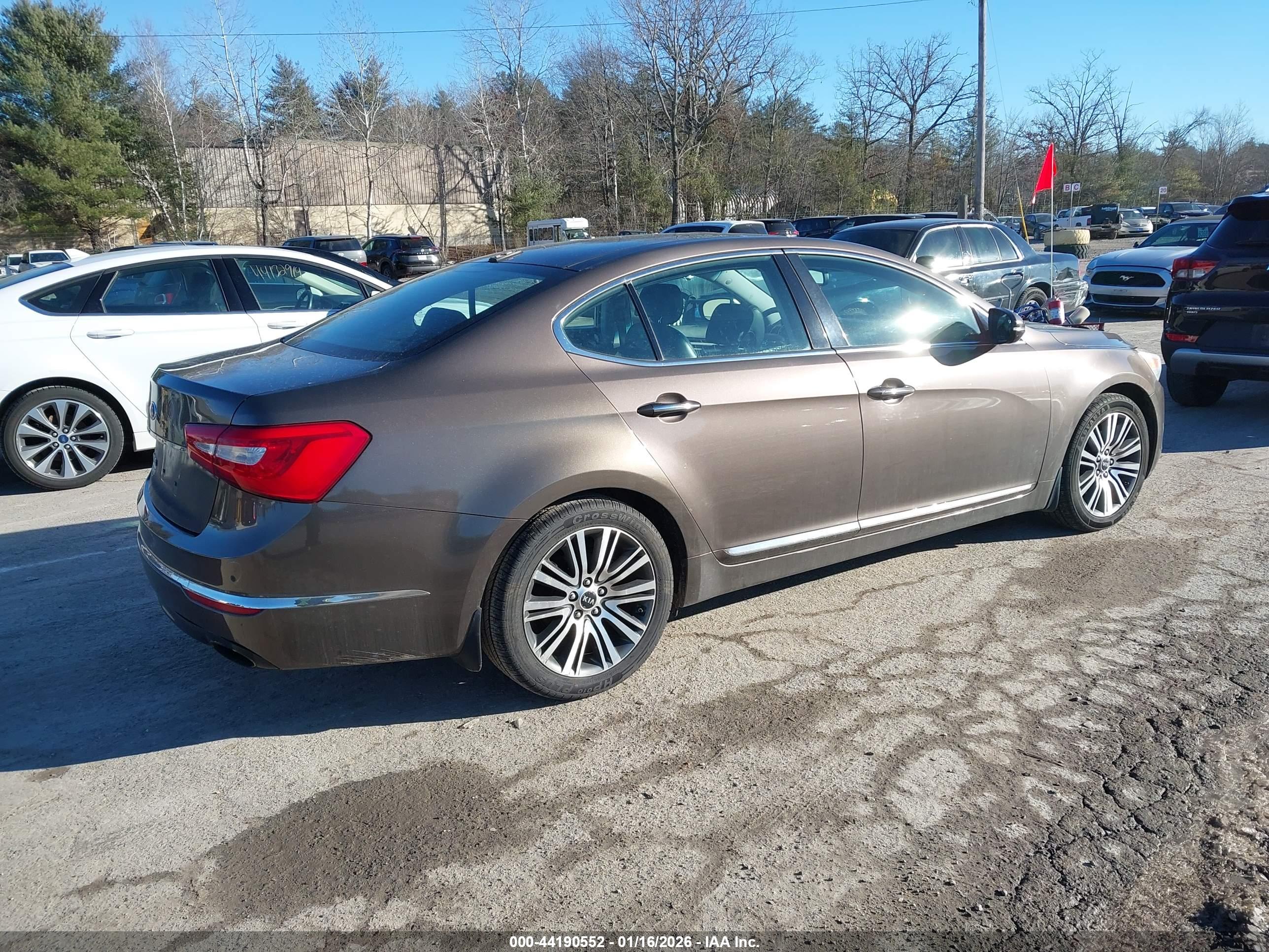 KIA CADENZA image 4