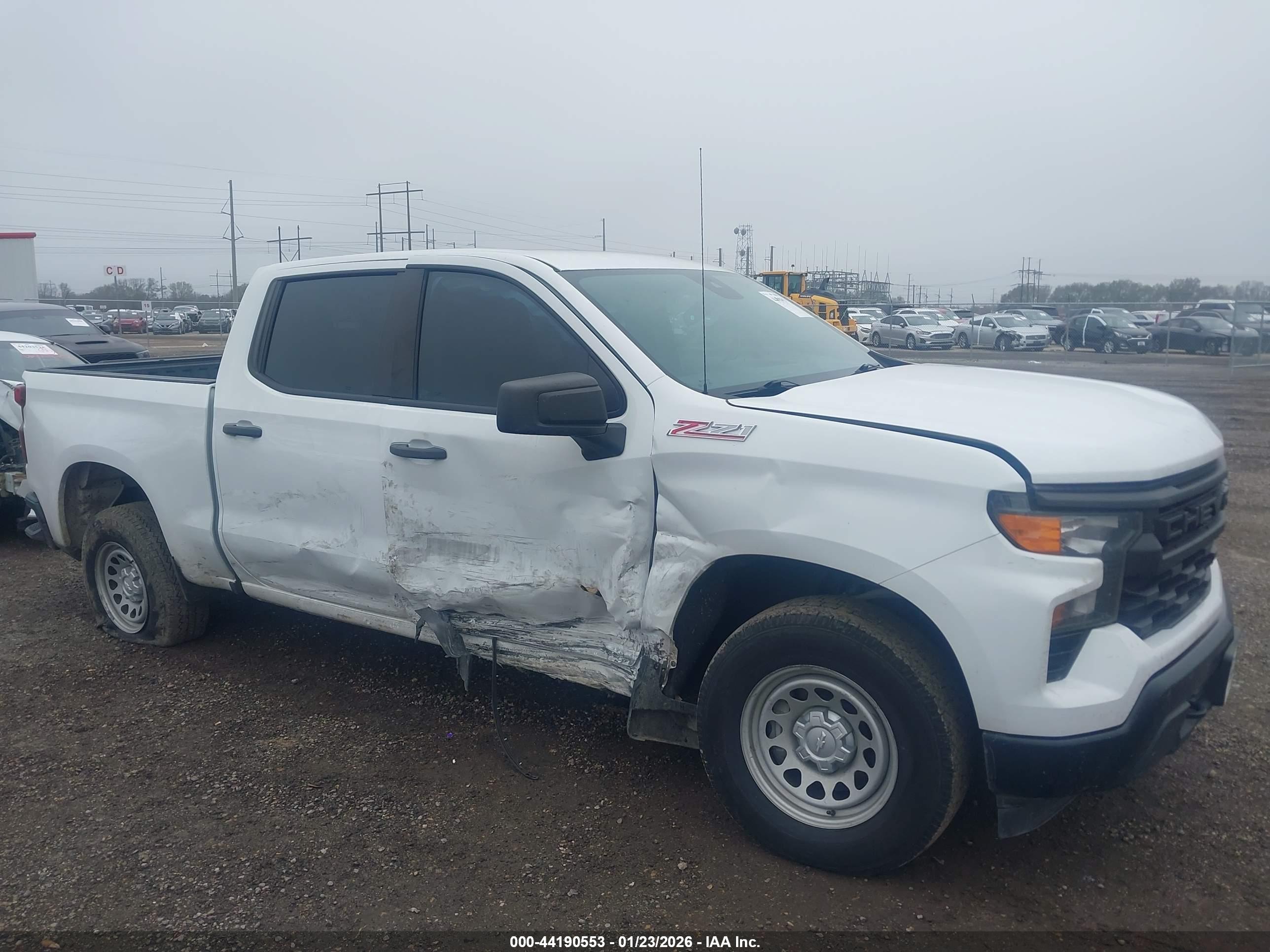 CHEVROLET SILVERADO image 6