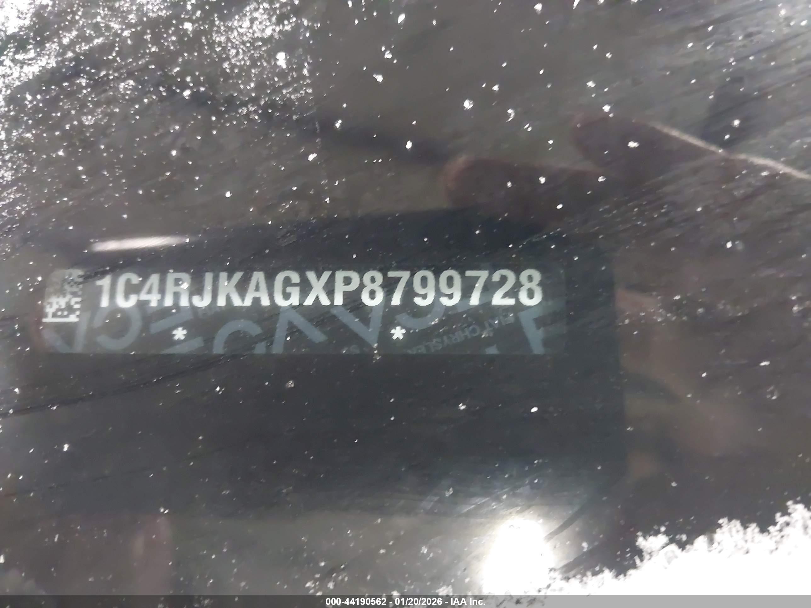 JEEP GRAND image 9