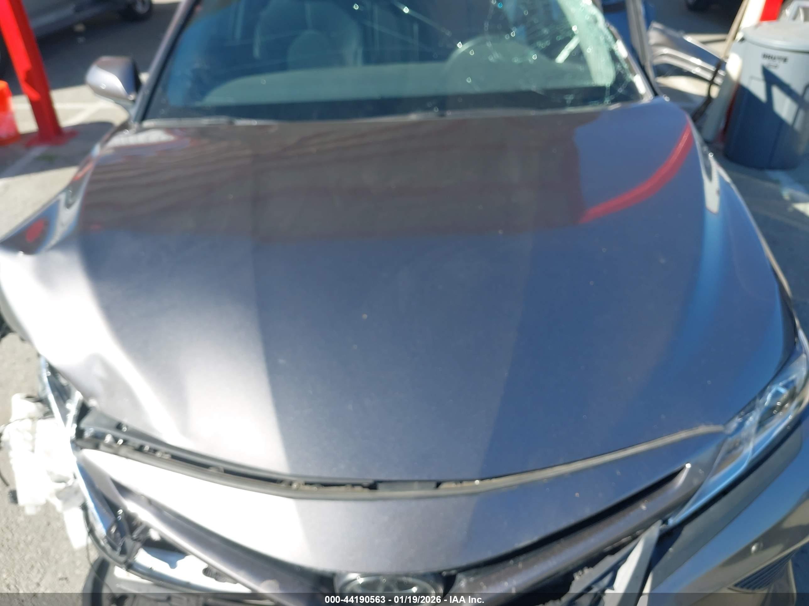 TOYOTA CAMRY image 10