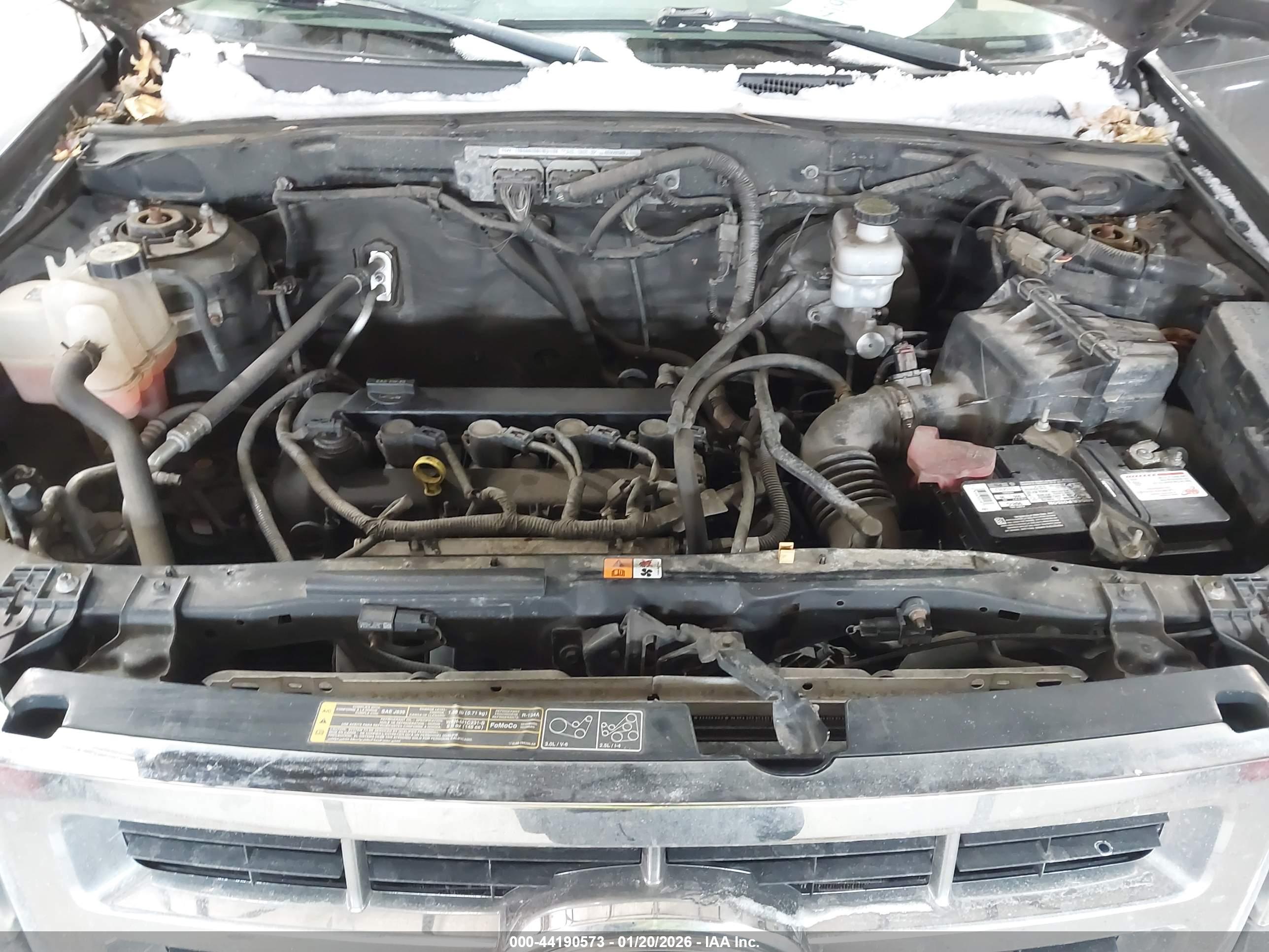 FORD ESCAPE image 10