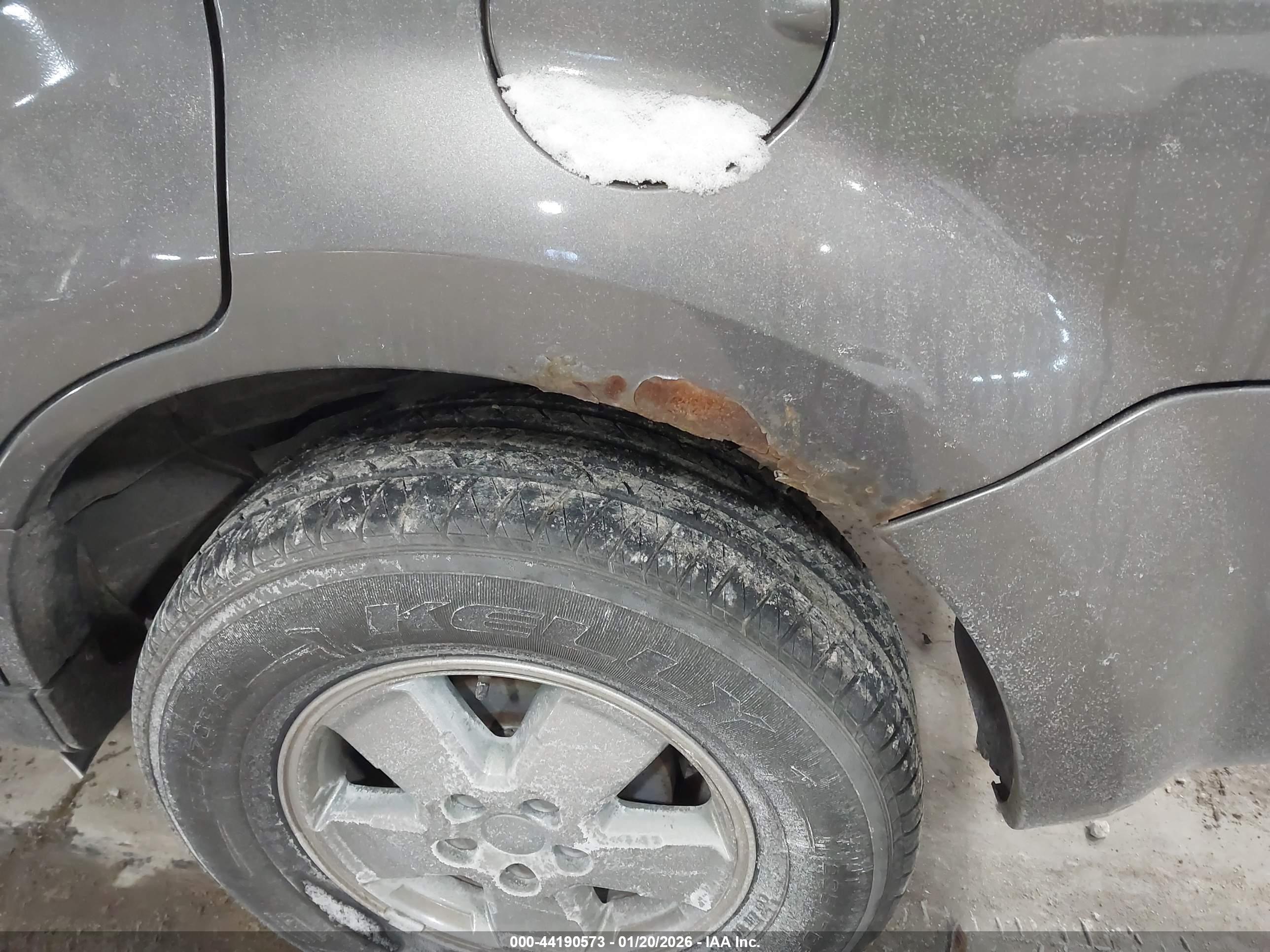 FORD ESCAPE image 6
