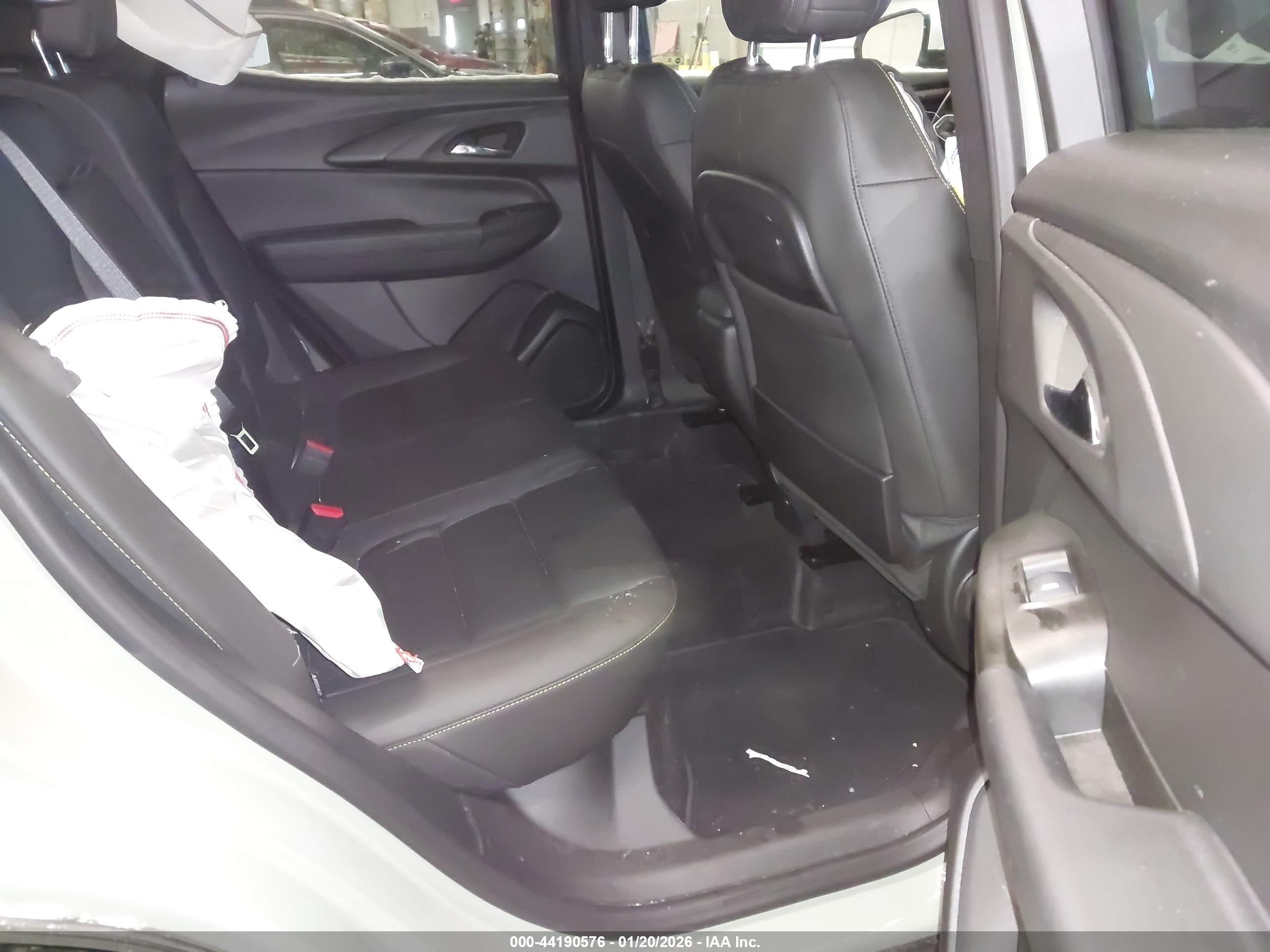 CHEVROLET TRAILBLAZER image 8