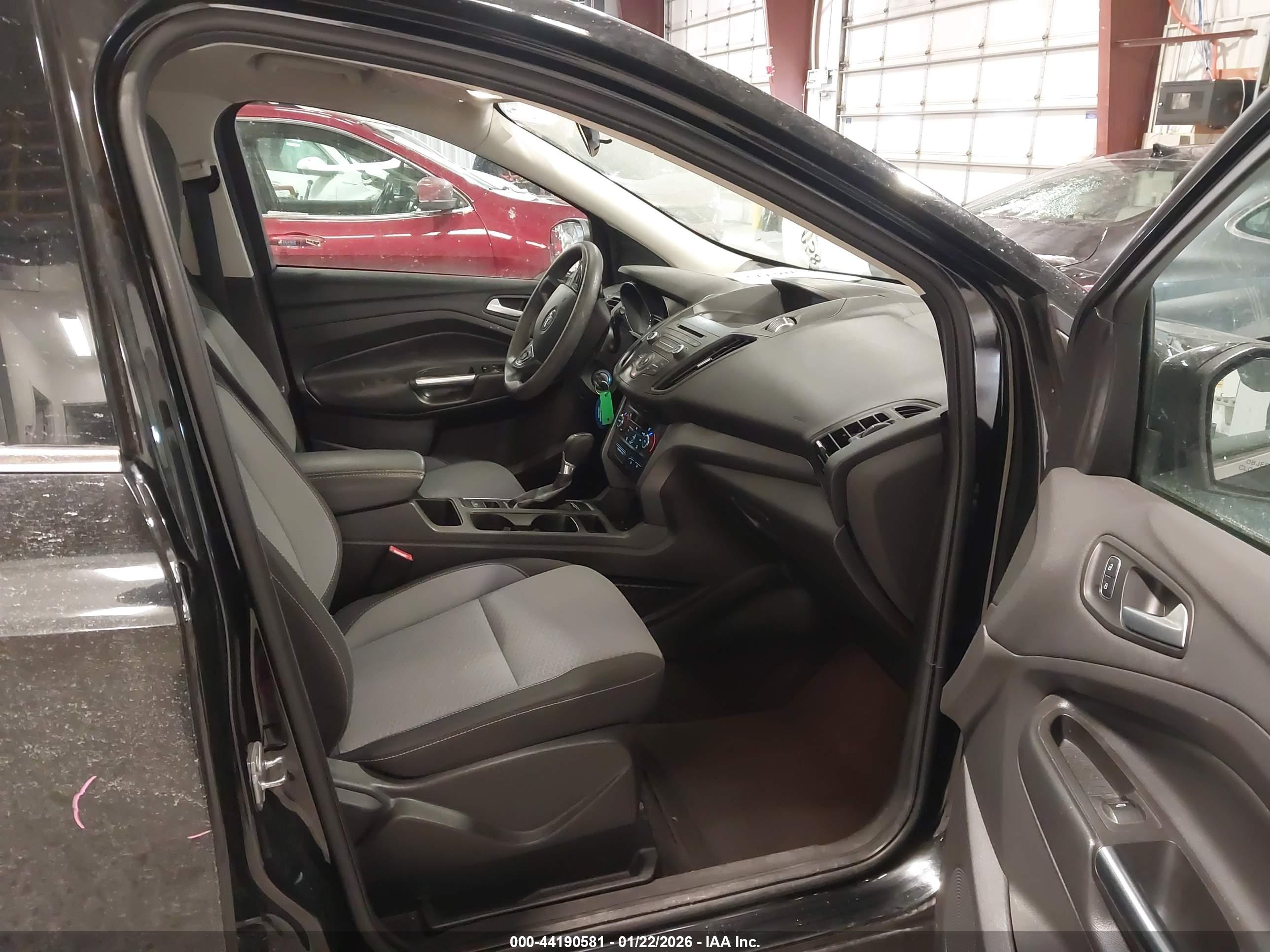FORD ESCAPE image 5