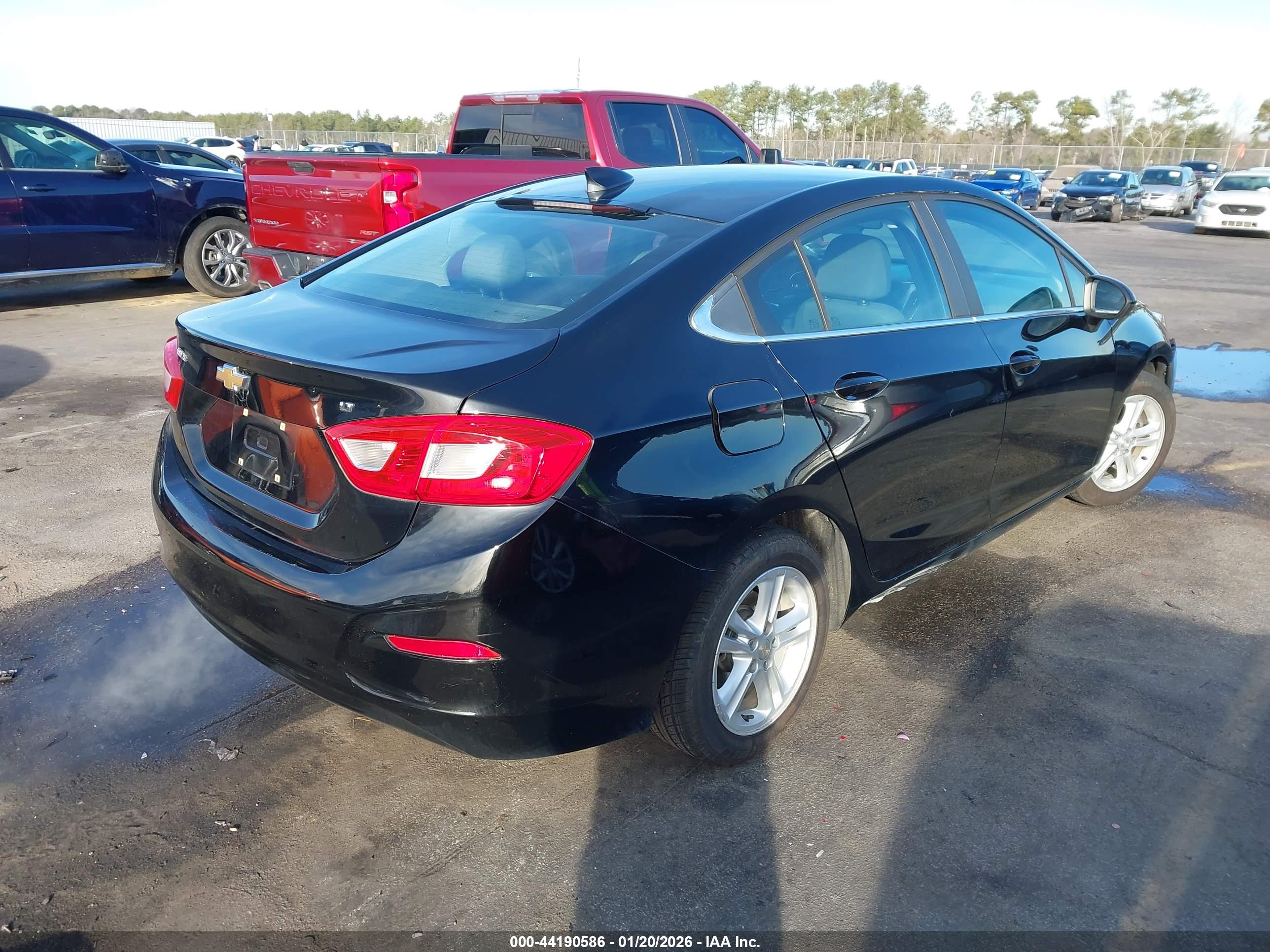 CHEVROLET CRUZE image 4