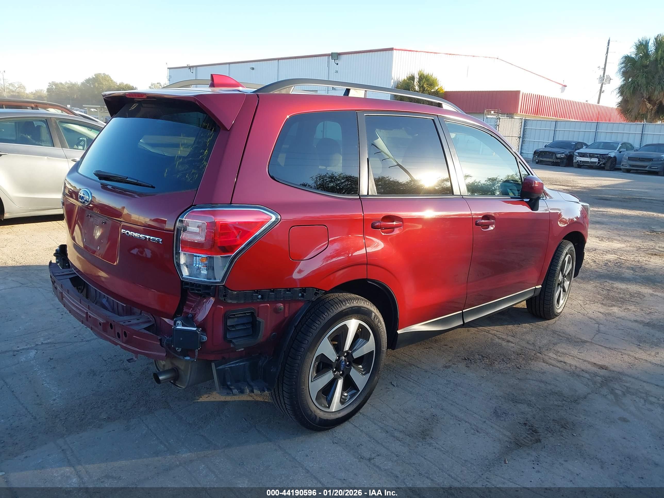SUBARU FORESTER image 4
