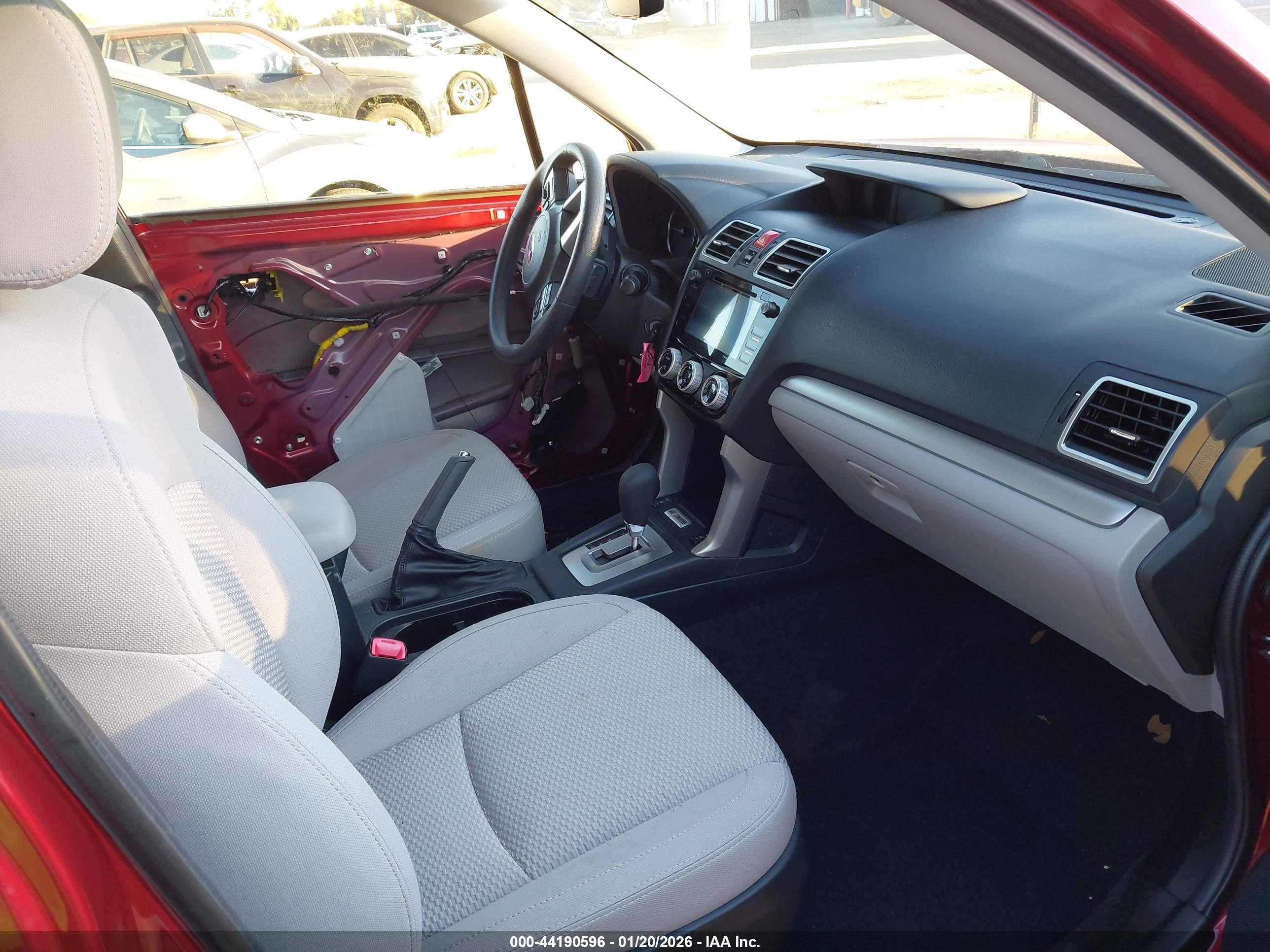SUBARU FORESTER image 5