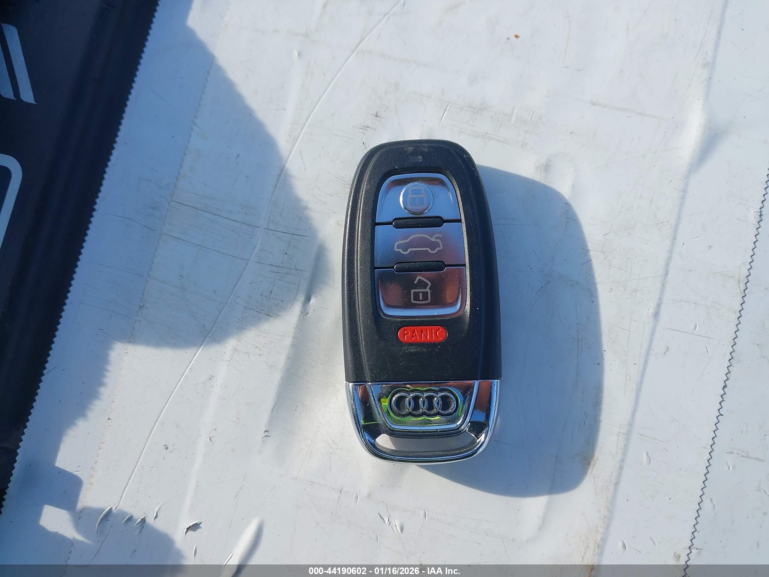 AUDI R8 image 11