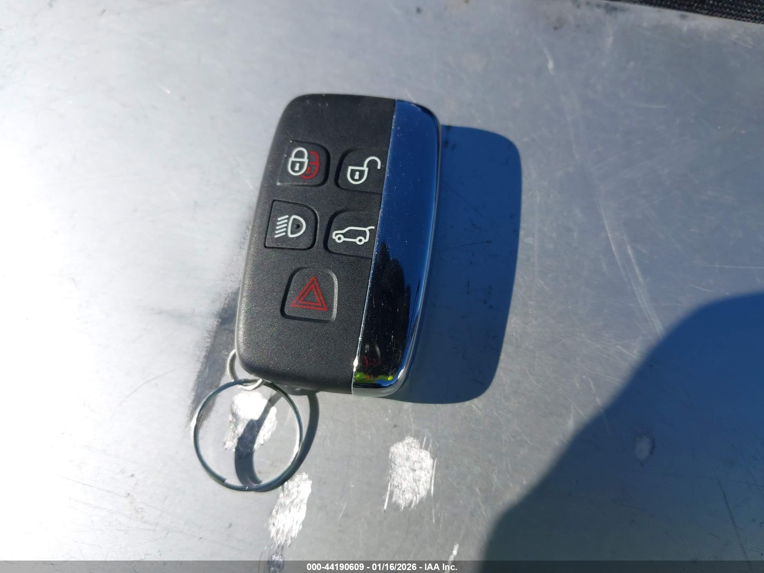 LAND ROVER image 11